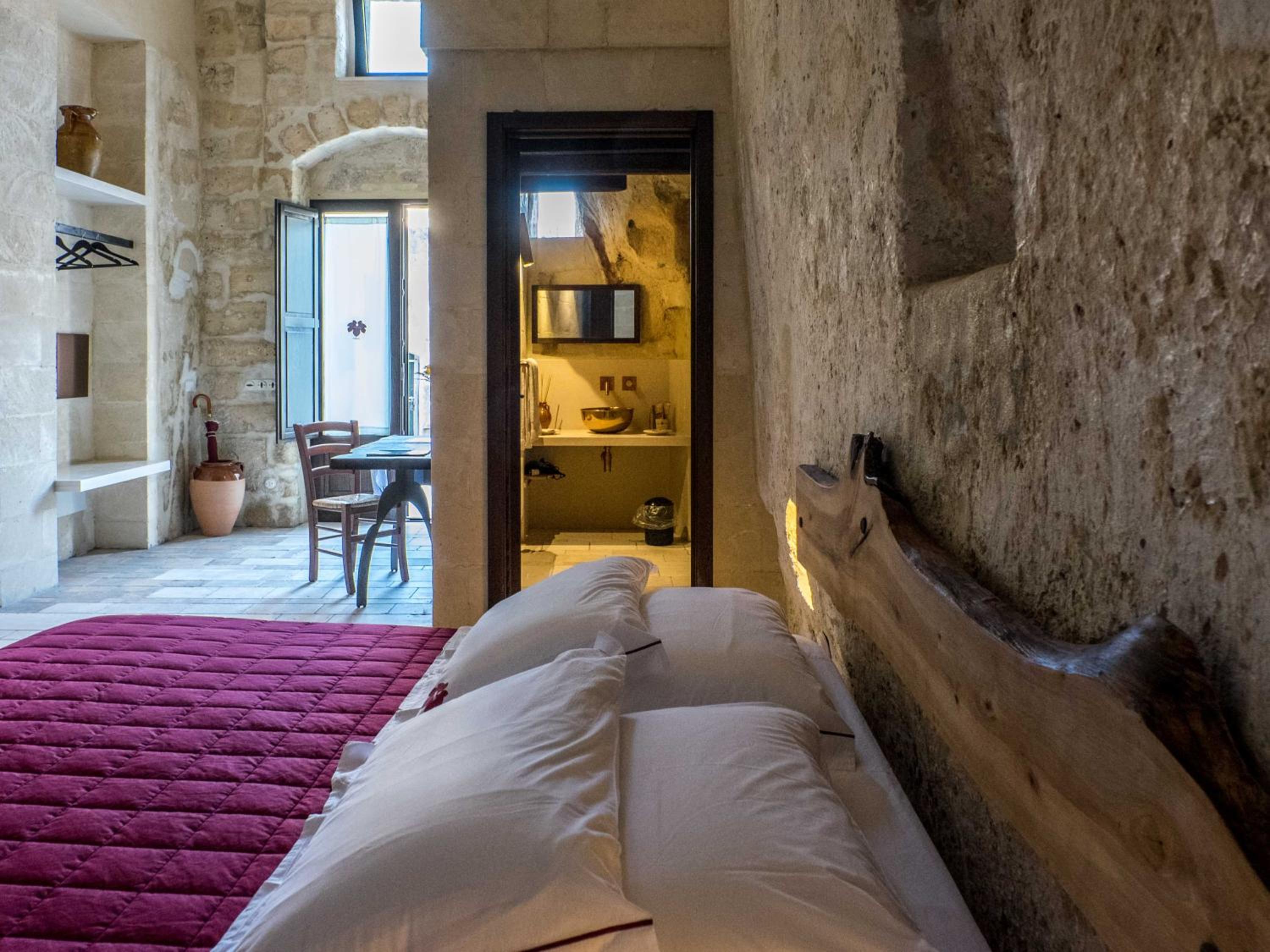 Deluxe Double Room - Photo 7