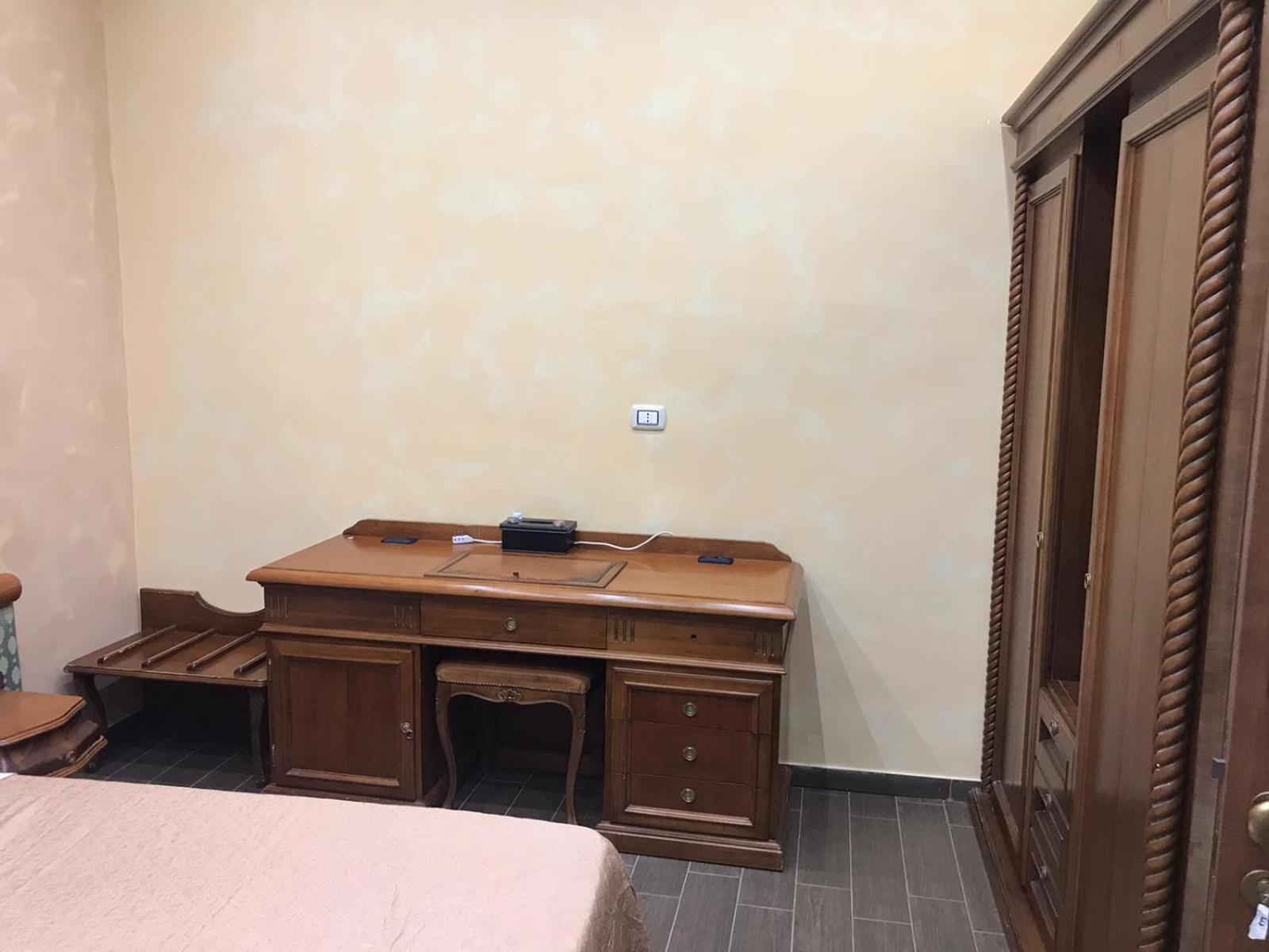 Double or Twin Room with Balcony - Photo 11