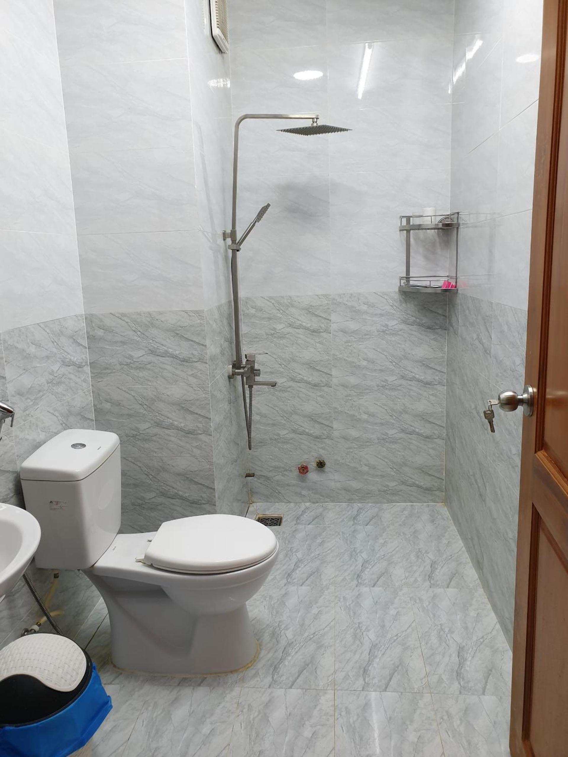 Deluxe Double Room (1 adult + 2 children)