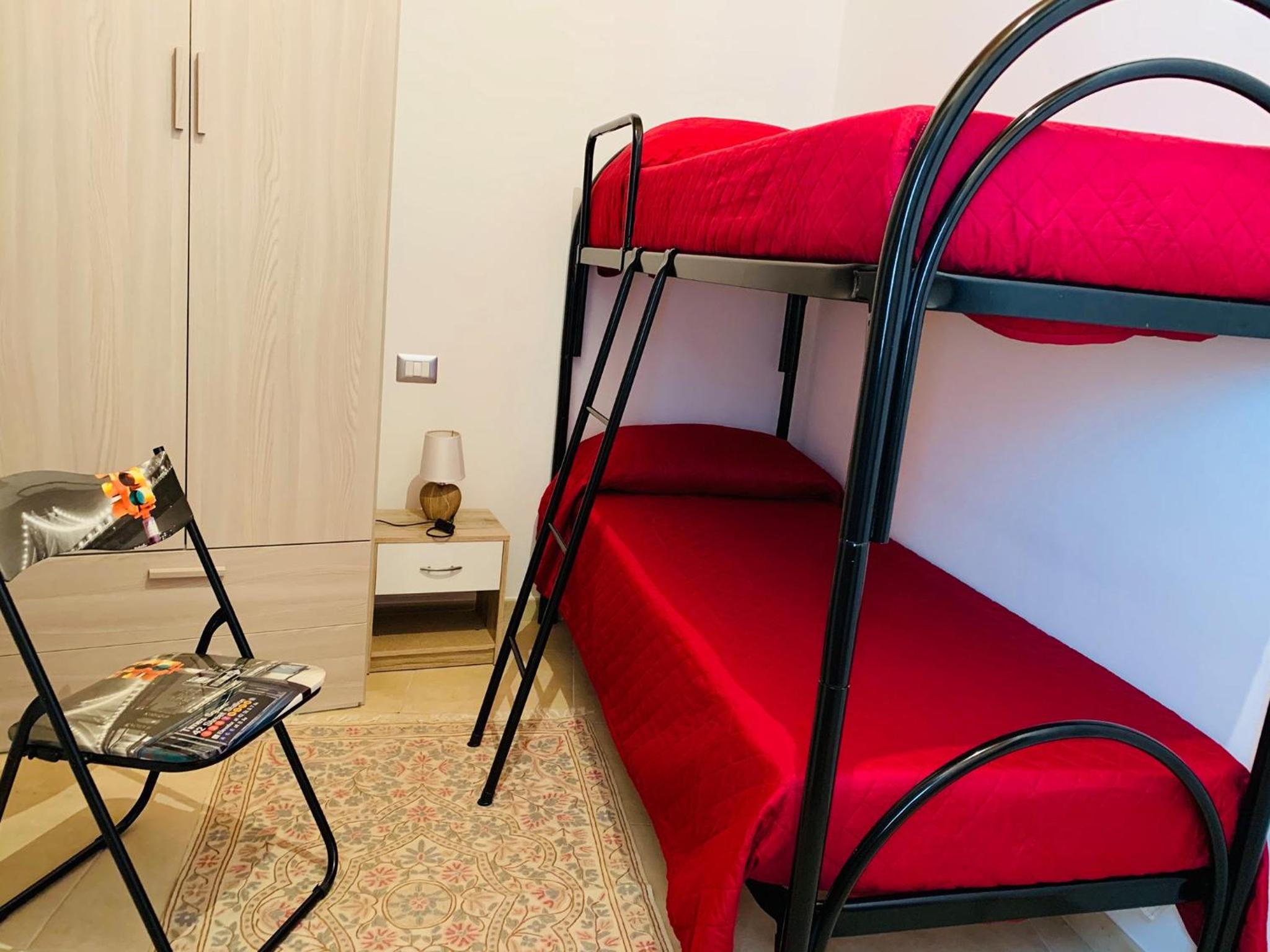 Apartment - Split Level - Photo 1