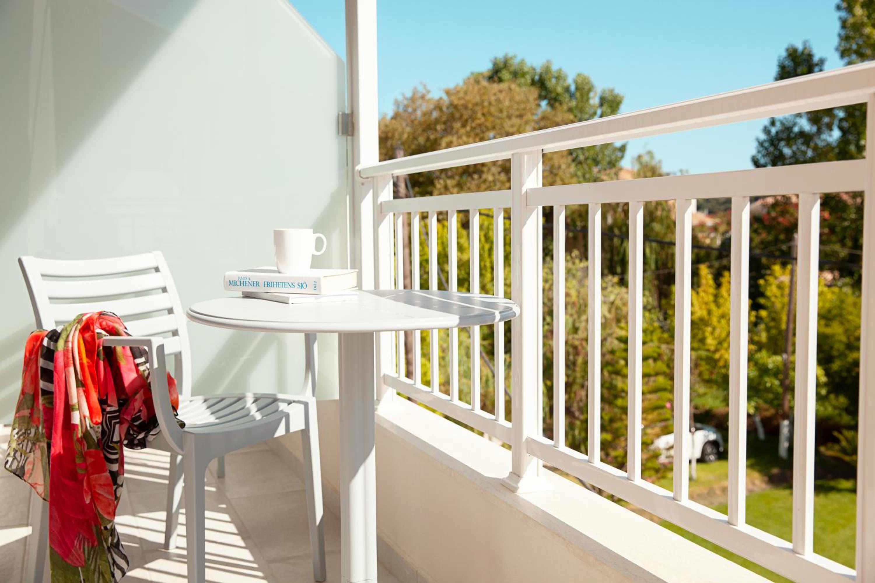 Deluxe Double or Twin Room with Garden View - Photo 12