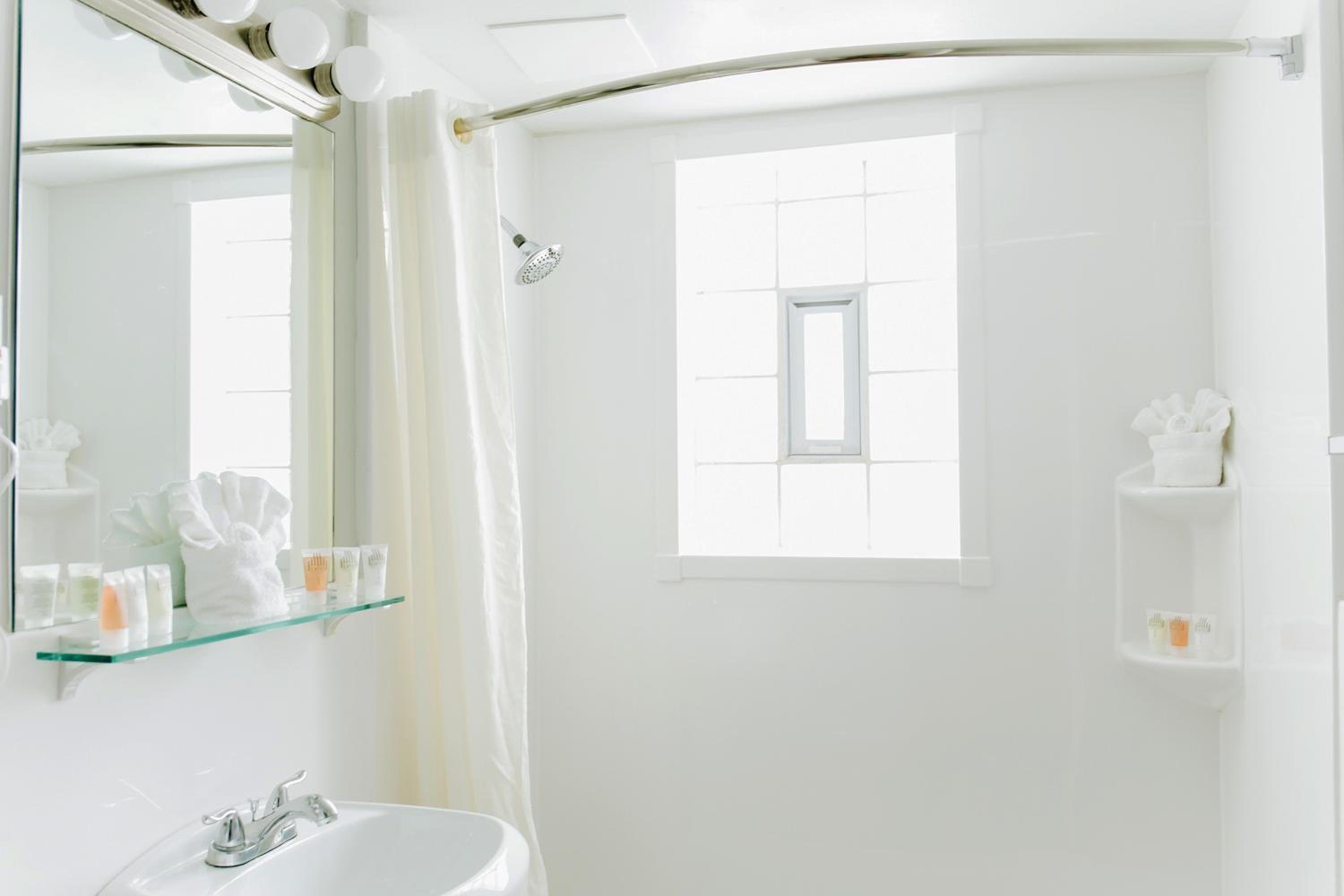 Standard Room - Photo 5