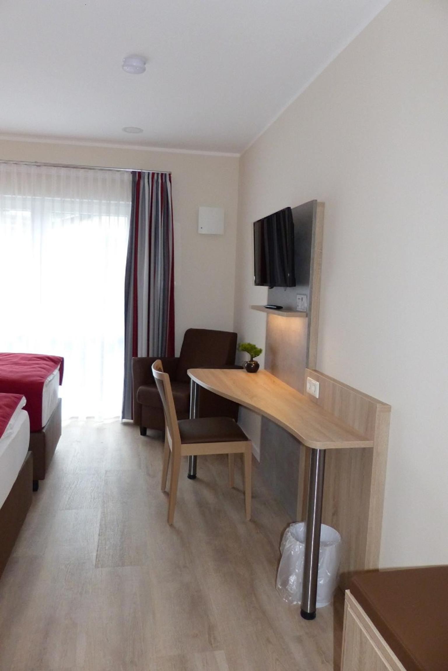 Standard Double Room - Photo 5