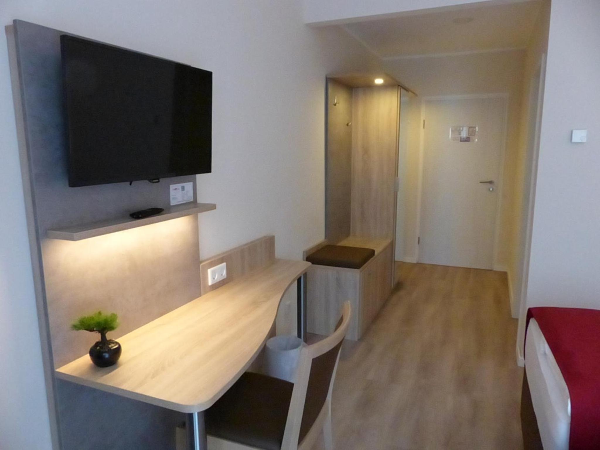 Standard Double Room - Photo 4