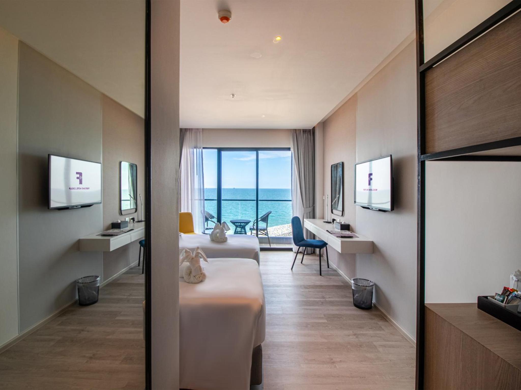 Deluxe Double or Twin Room with Sea View - Photo 2