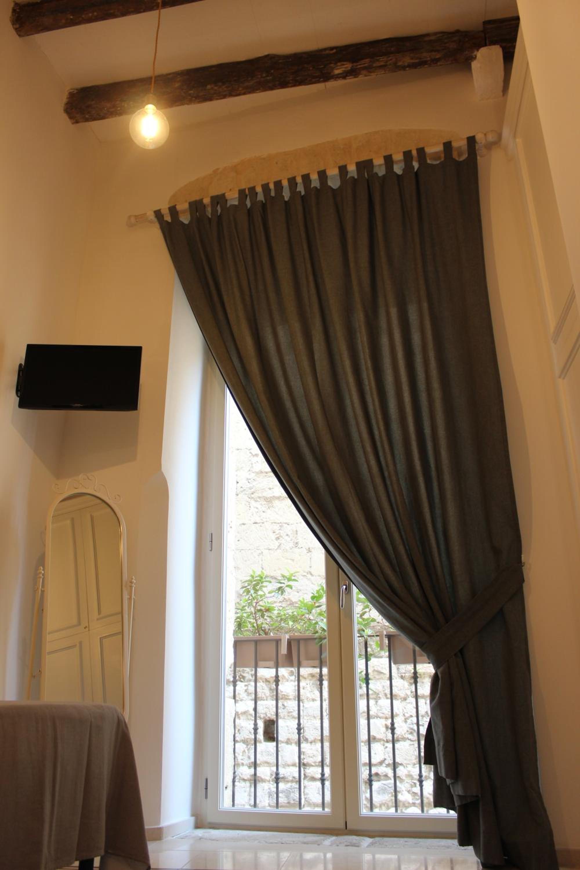 Triple Room with Private Bathroom - Photo 15