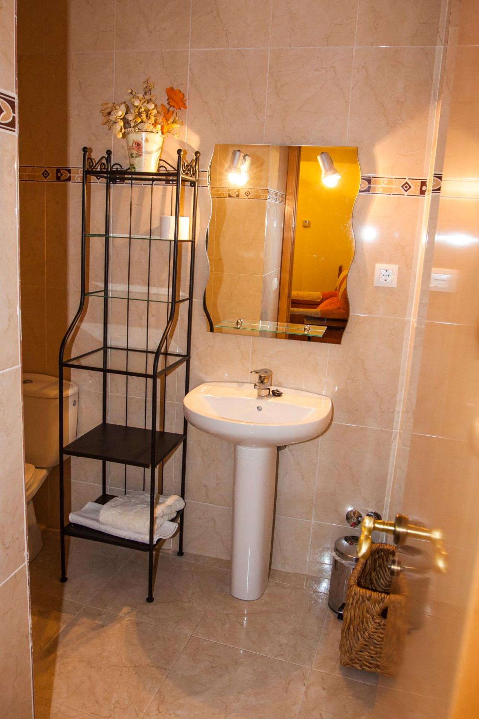 One-Bedroom Apartment (2 Adults) photo 3