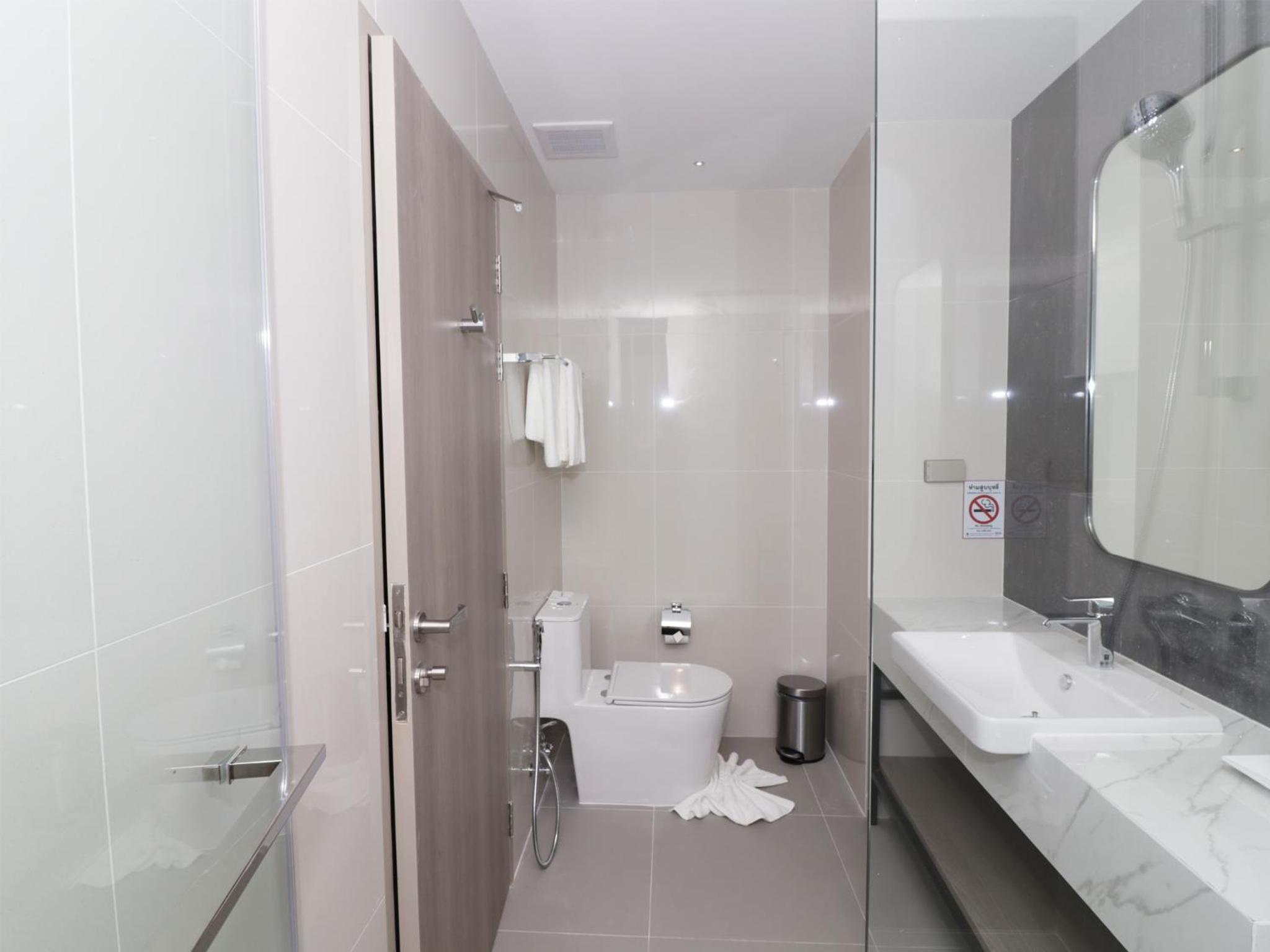 Deluxe Double or Twin Room - Photo 4