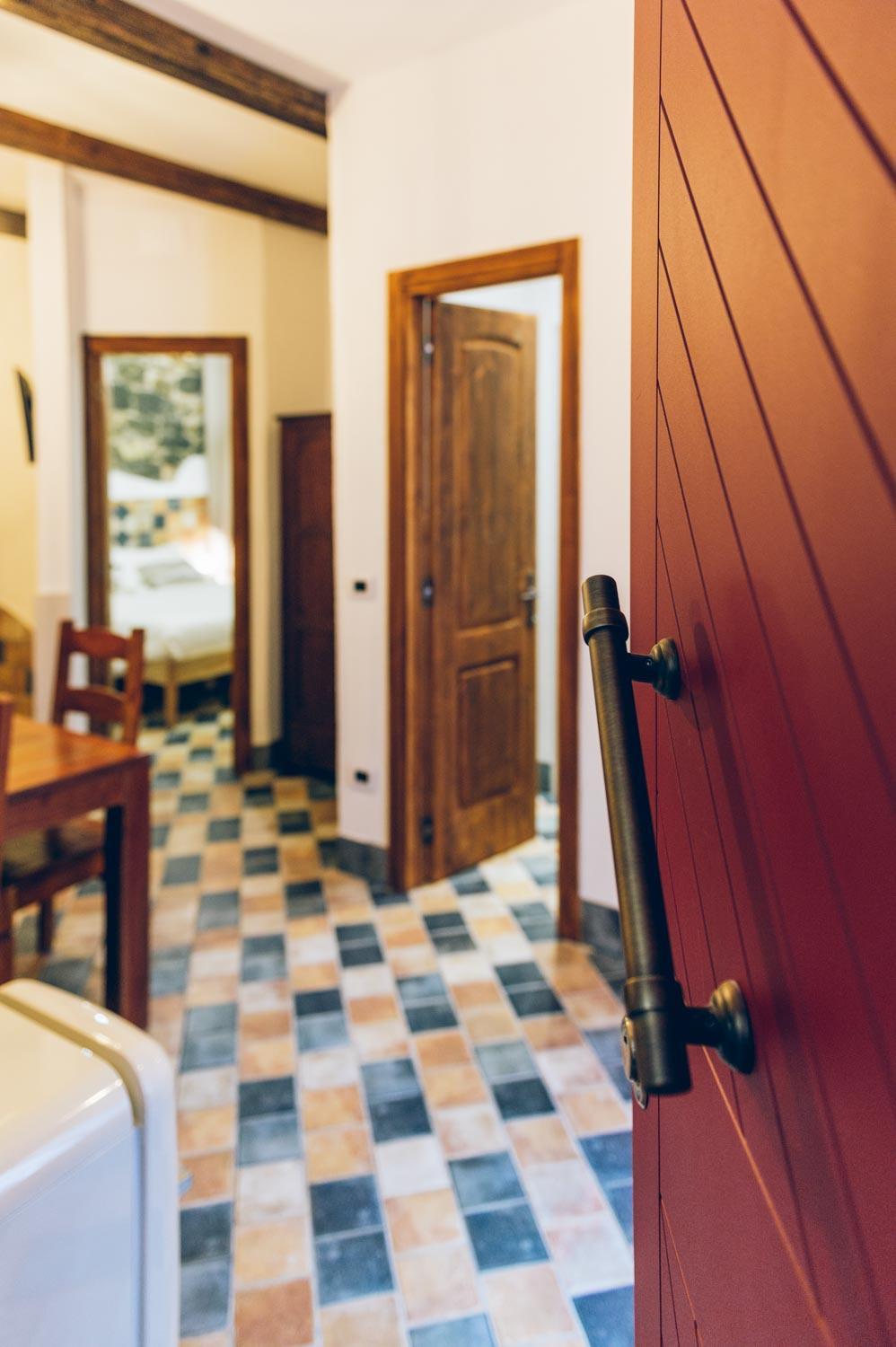 Deluxe Room (2 Adults + 1 Child)