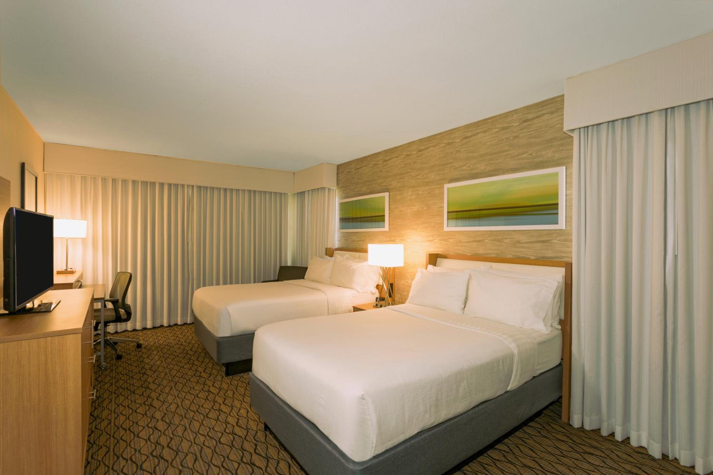 Double Room with Two Double Beds and Ocean View - Non-Smoking - Photo 10