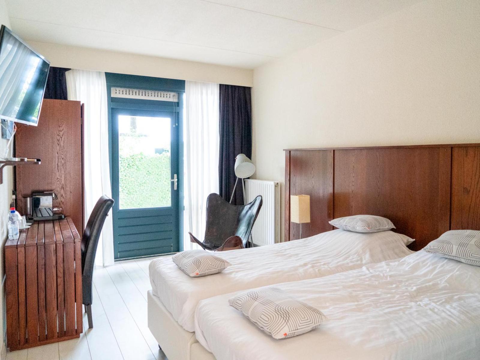 Twin Room - Photo 1