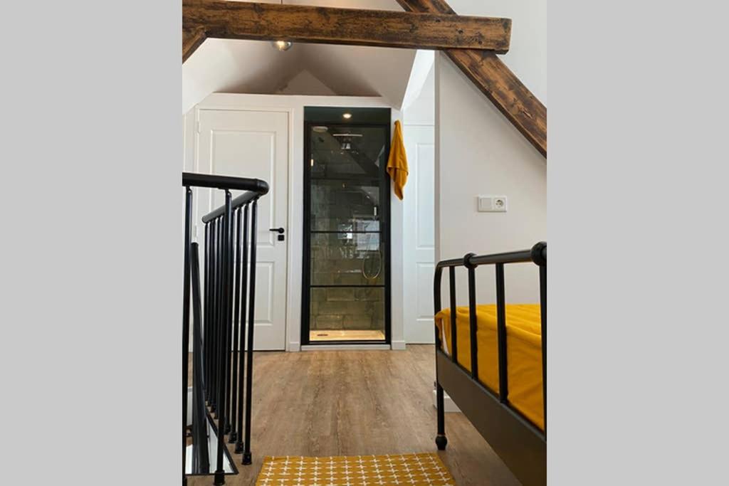 One-Bedroom Apartment - Photo 17