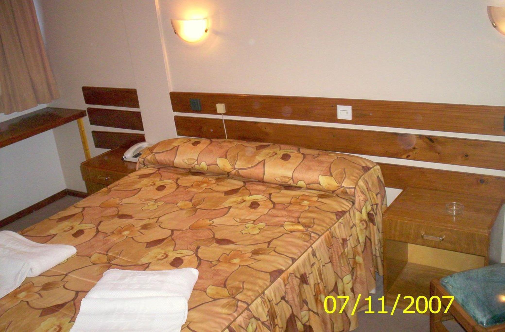 Standard Double or Twin Room photo 3