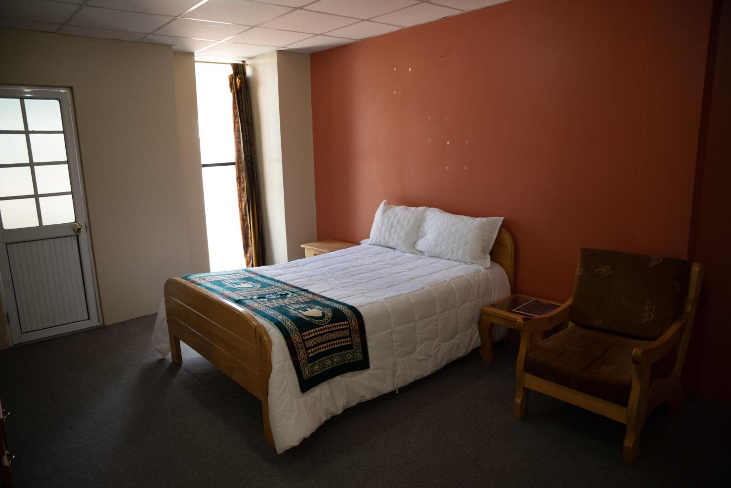 Single Room photo 2