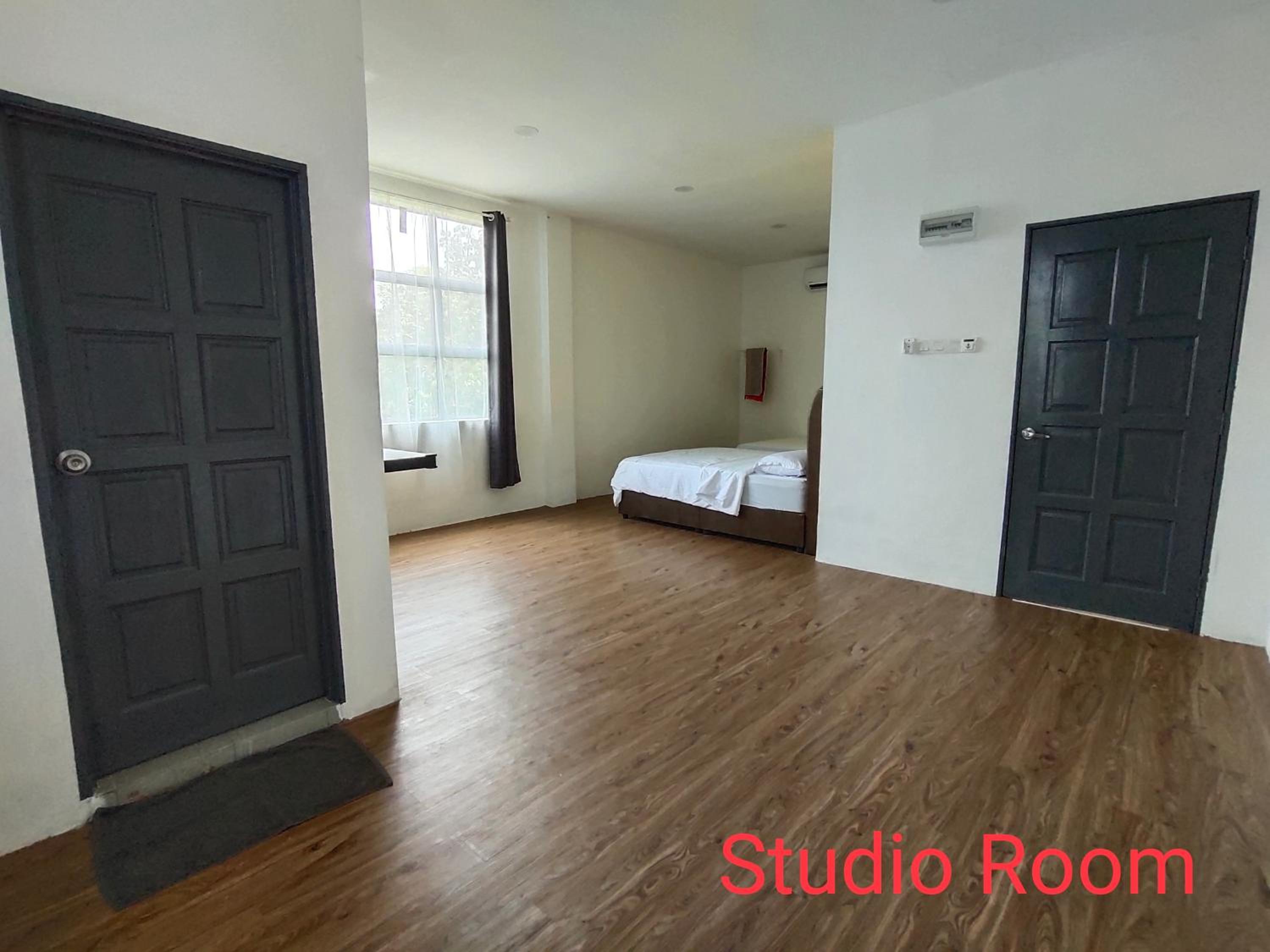 Deluxe Double Studio