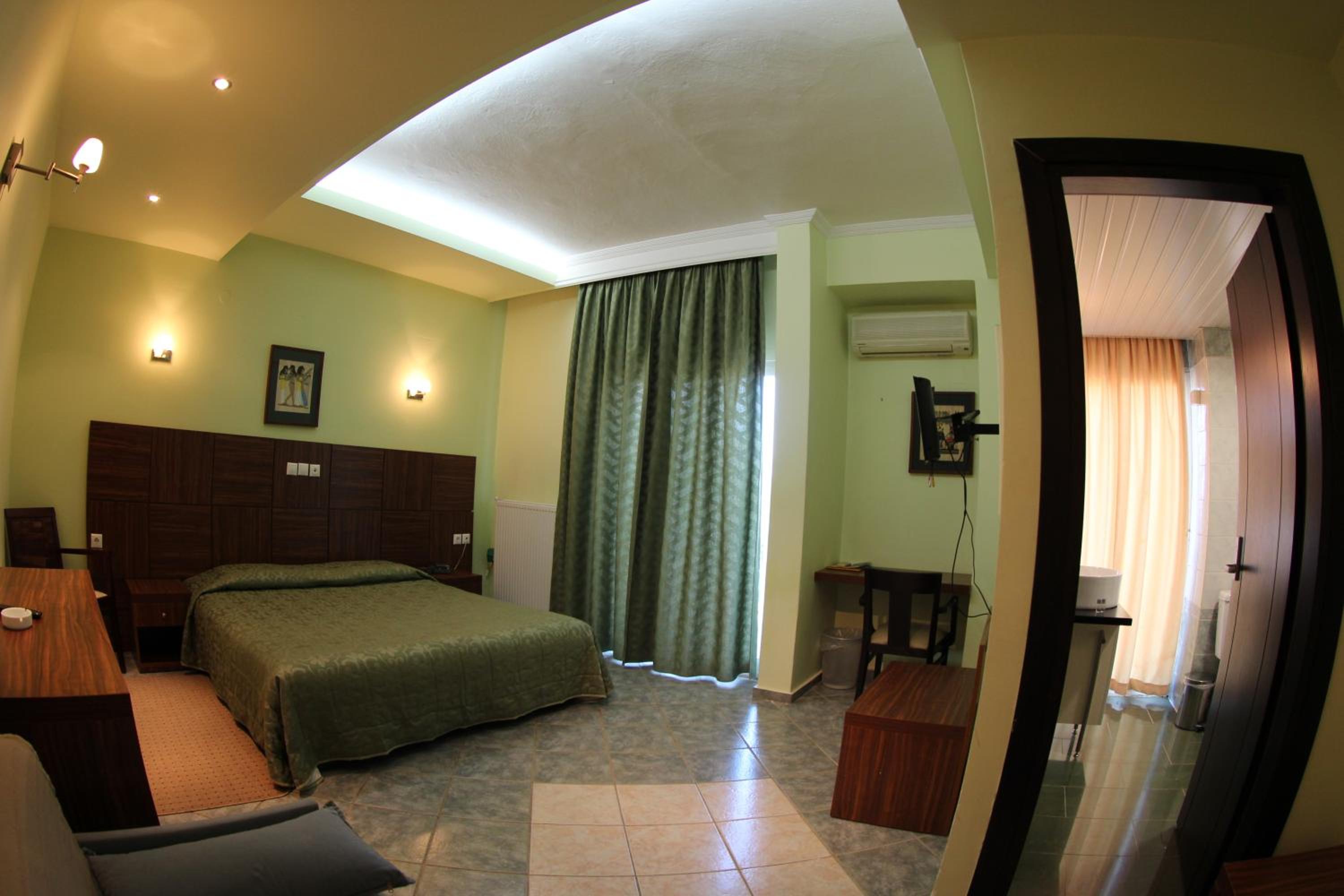 Triple Room - Photo 7