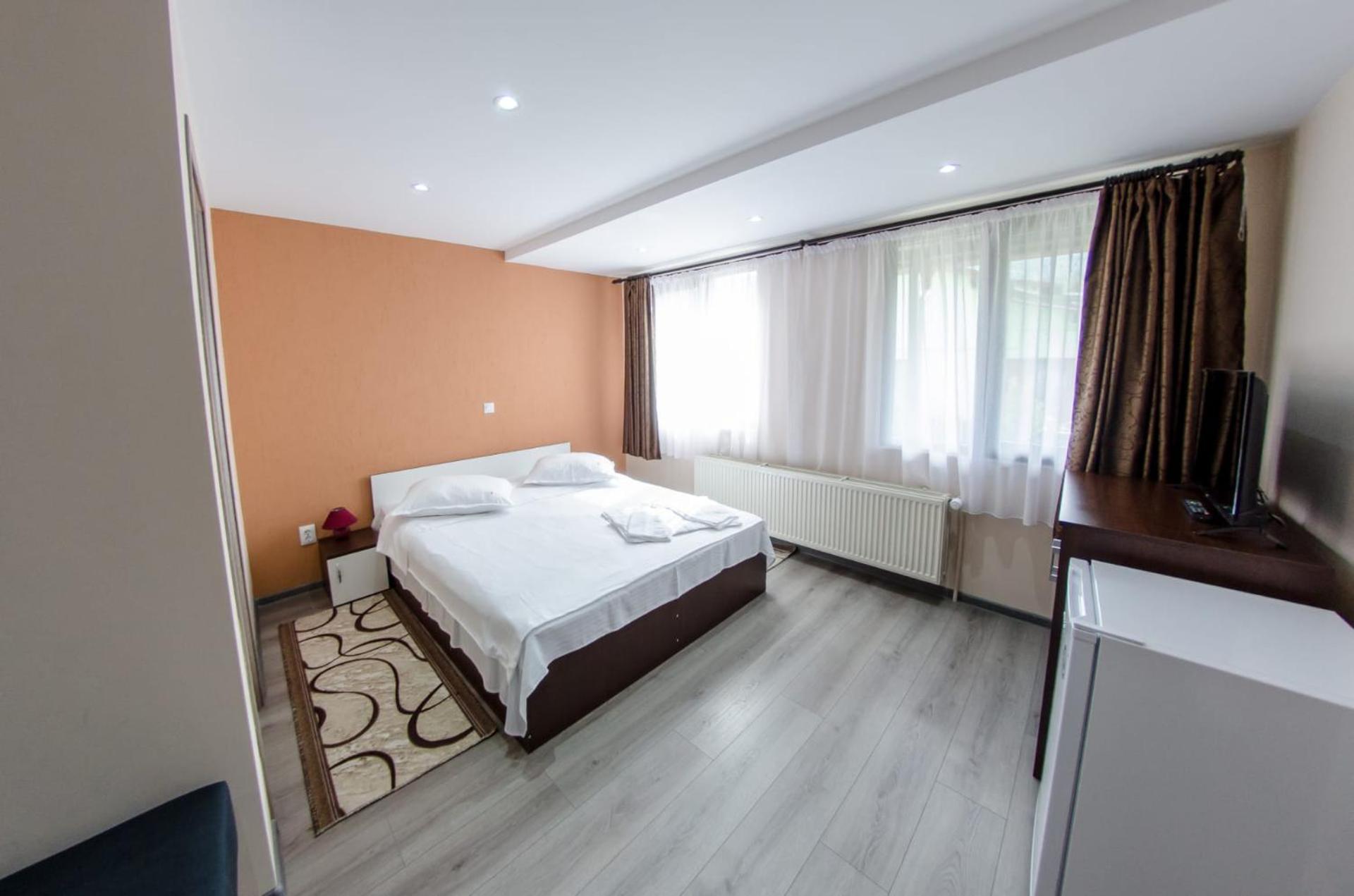 Comfort Triple Room with Shower - Photo 15