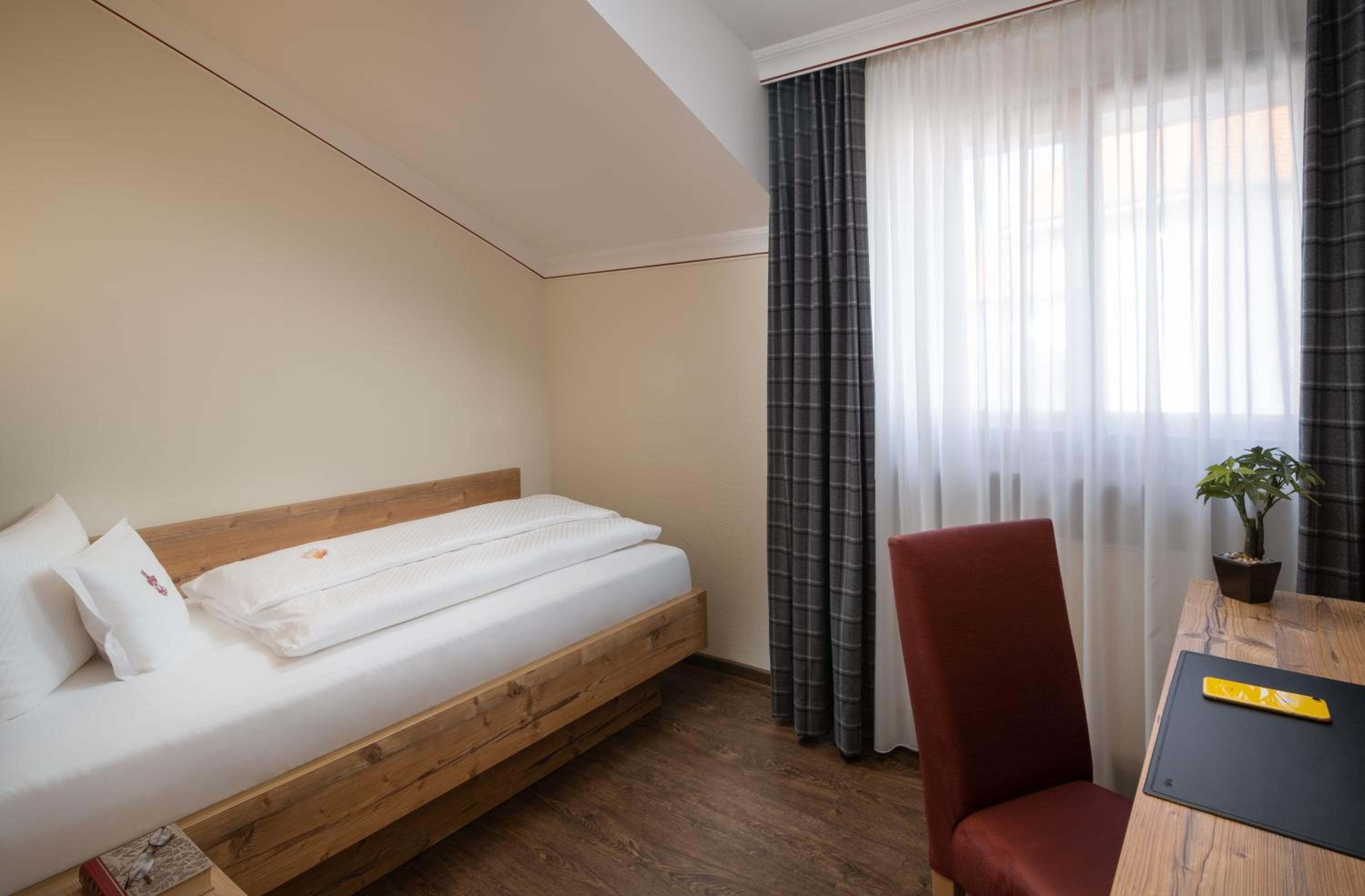 Economy Single Room