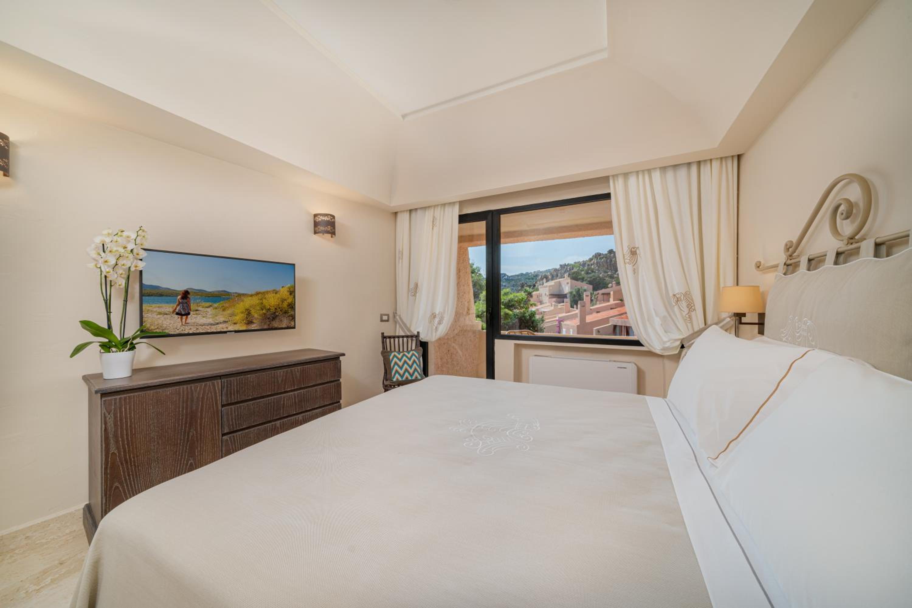 Double Room with Sea View - Photo 3