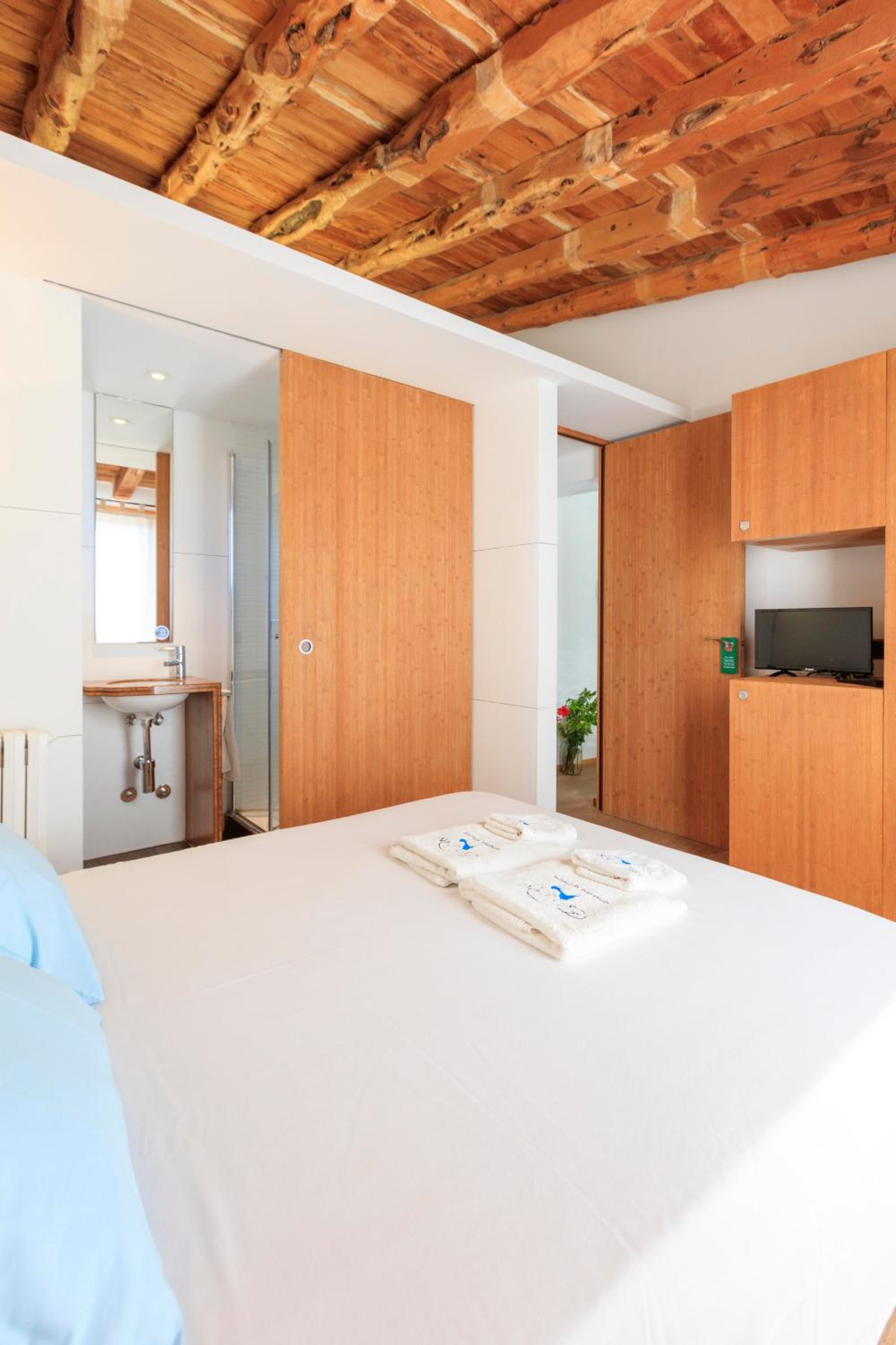 Double Room with Balcony photo 3