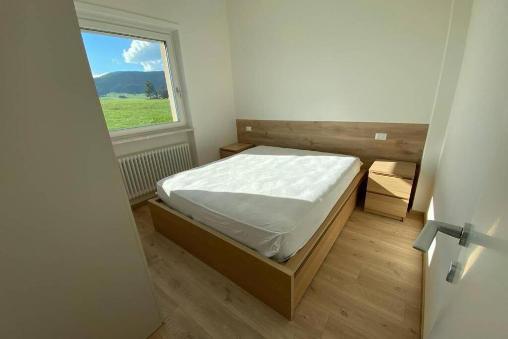 Two-Bedroom Apartment with Mountain View photo 1