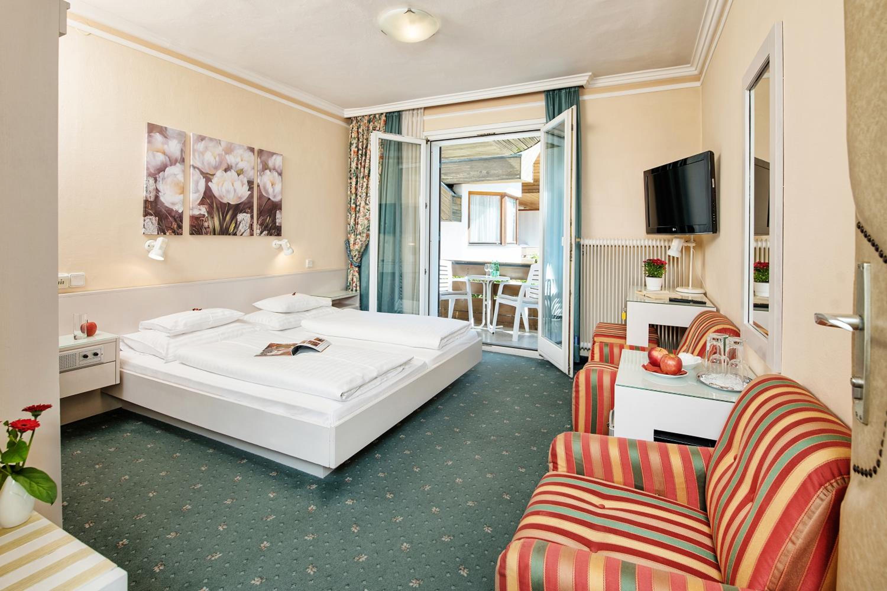 Standard Double Room with Balcony photo 1