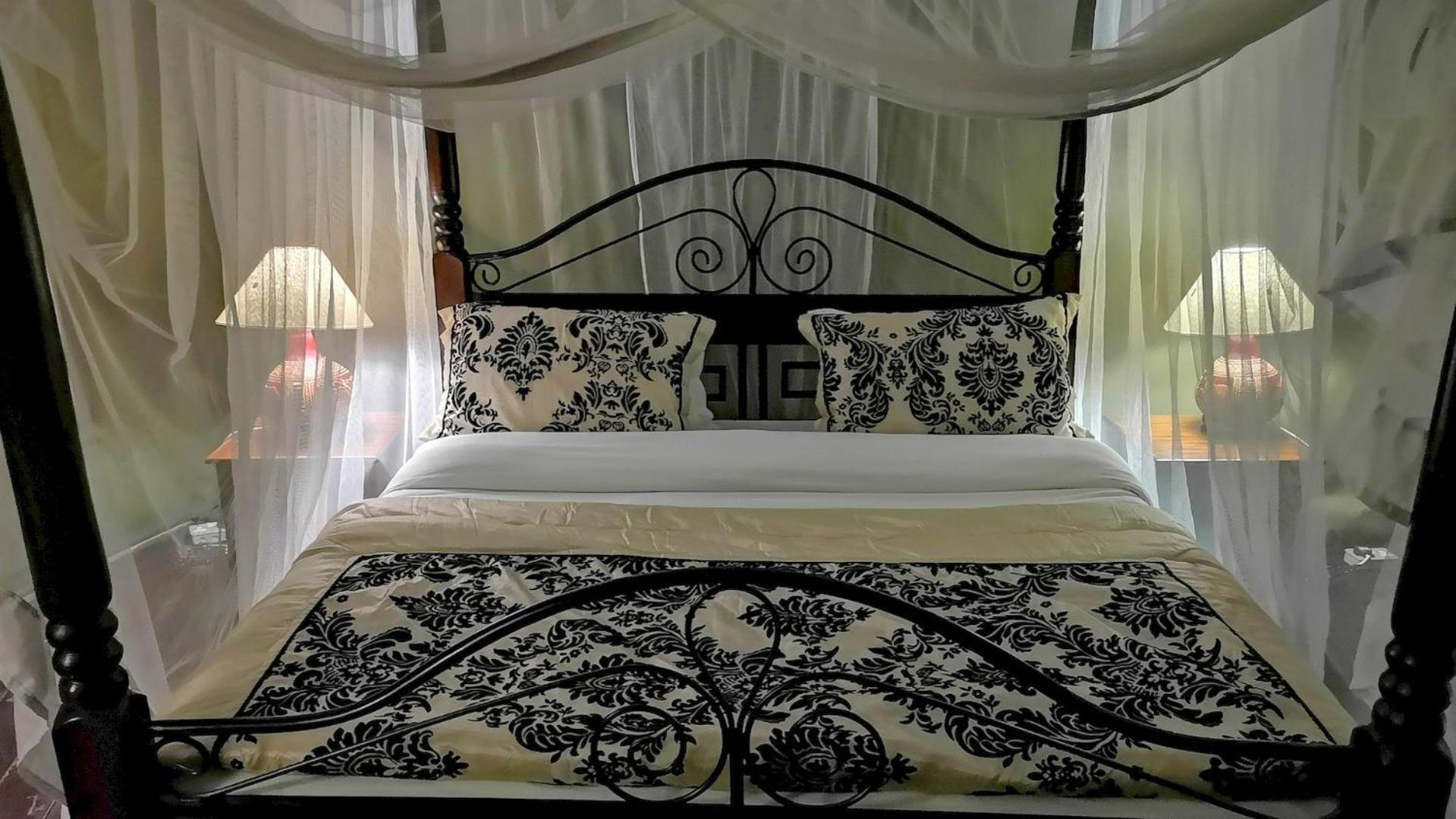 Deluxe Family Room photo 3