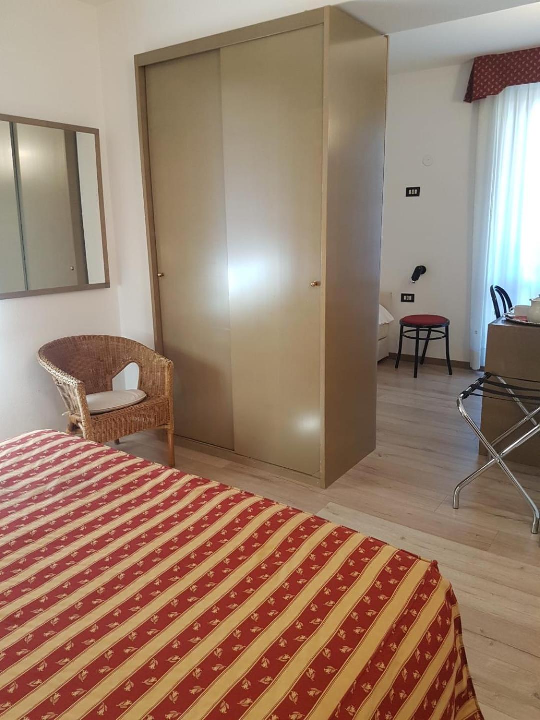 Quadruple Room with Balcony photo 2