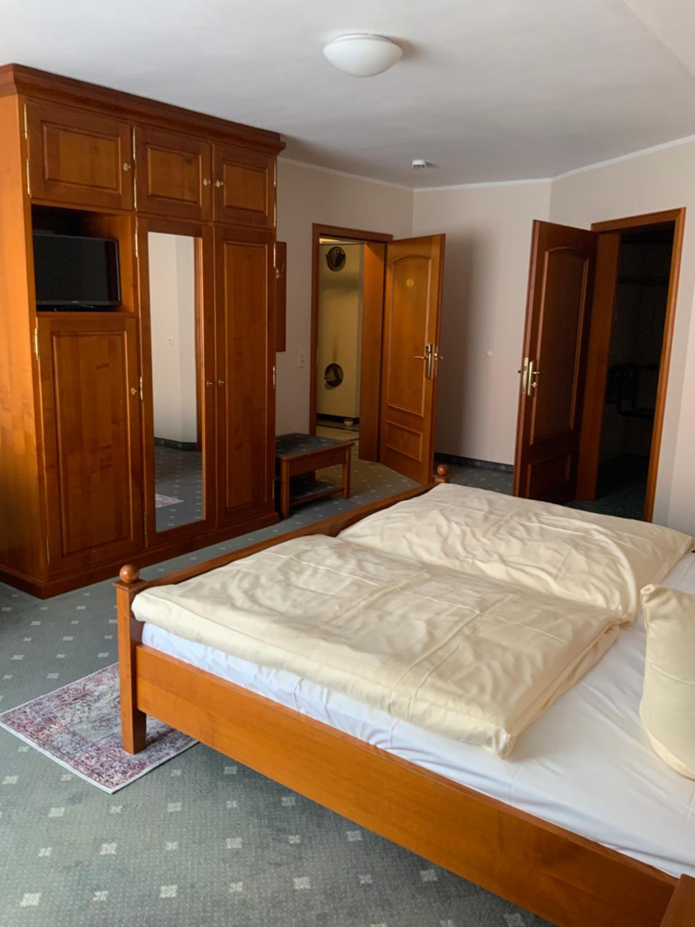 Double Room - Disability Access photo 1