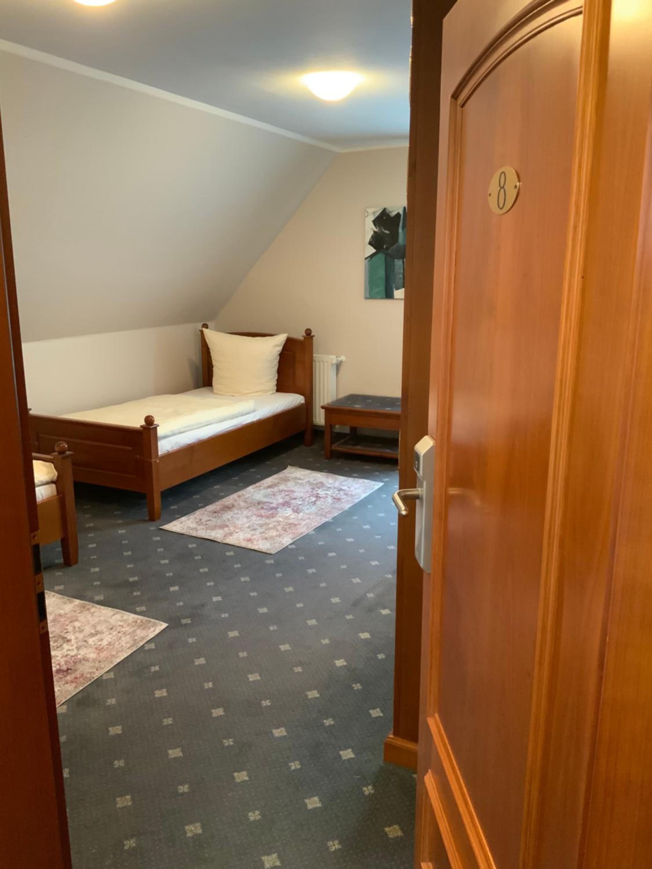 Economy Twin Room photo 1