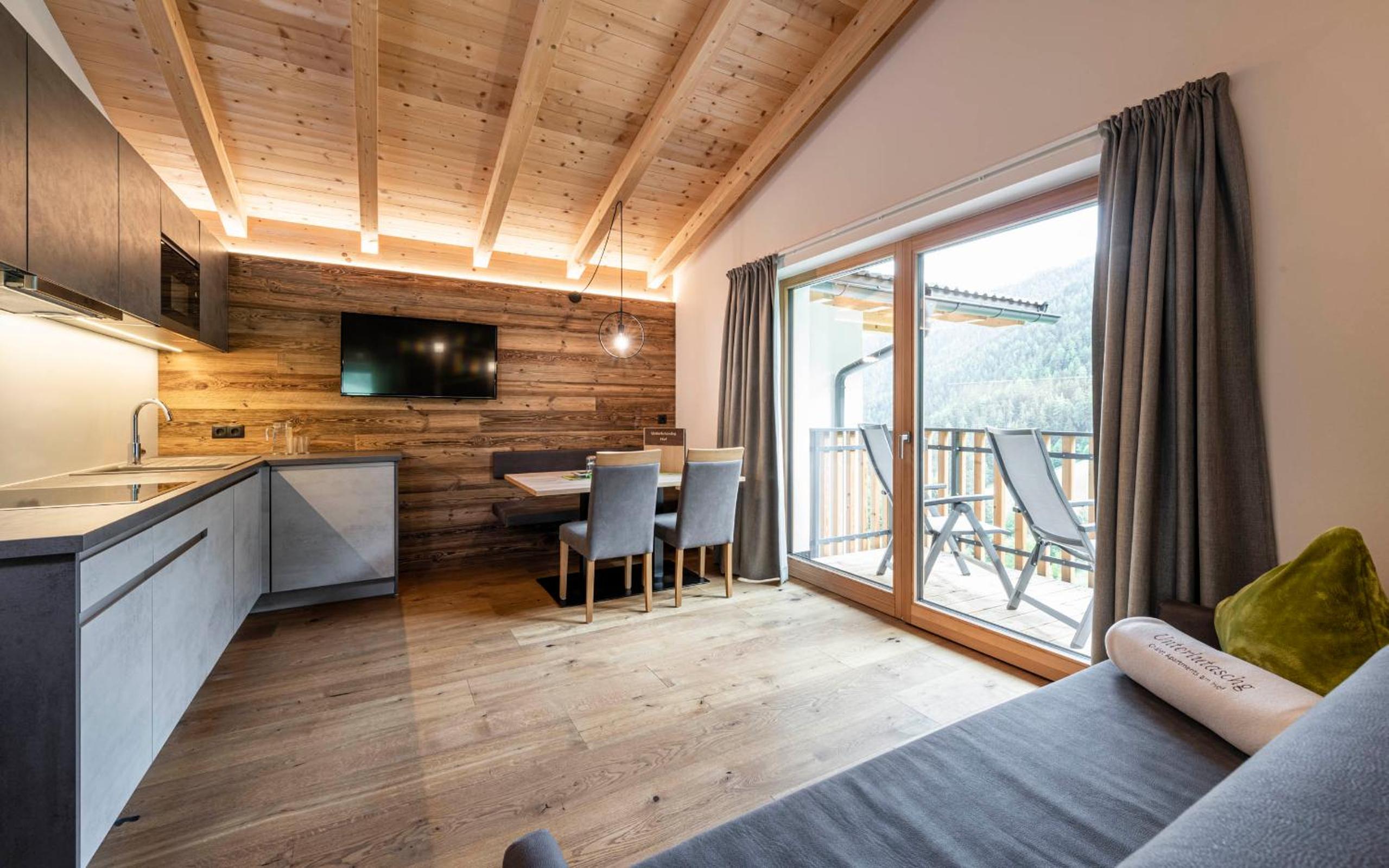 Apartment with Mountain View photo 1