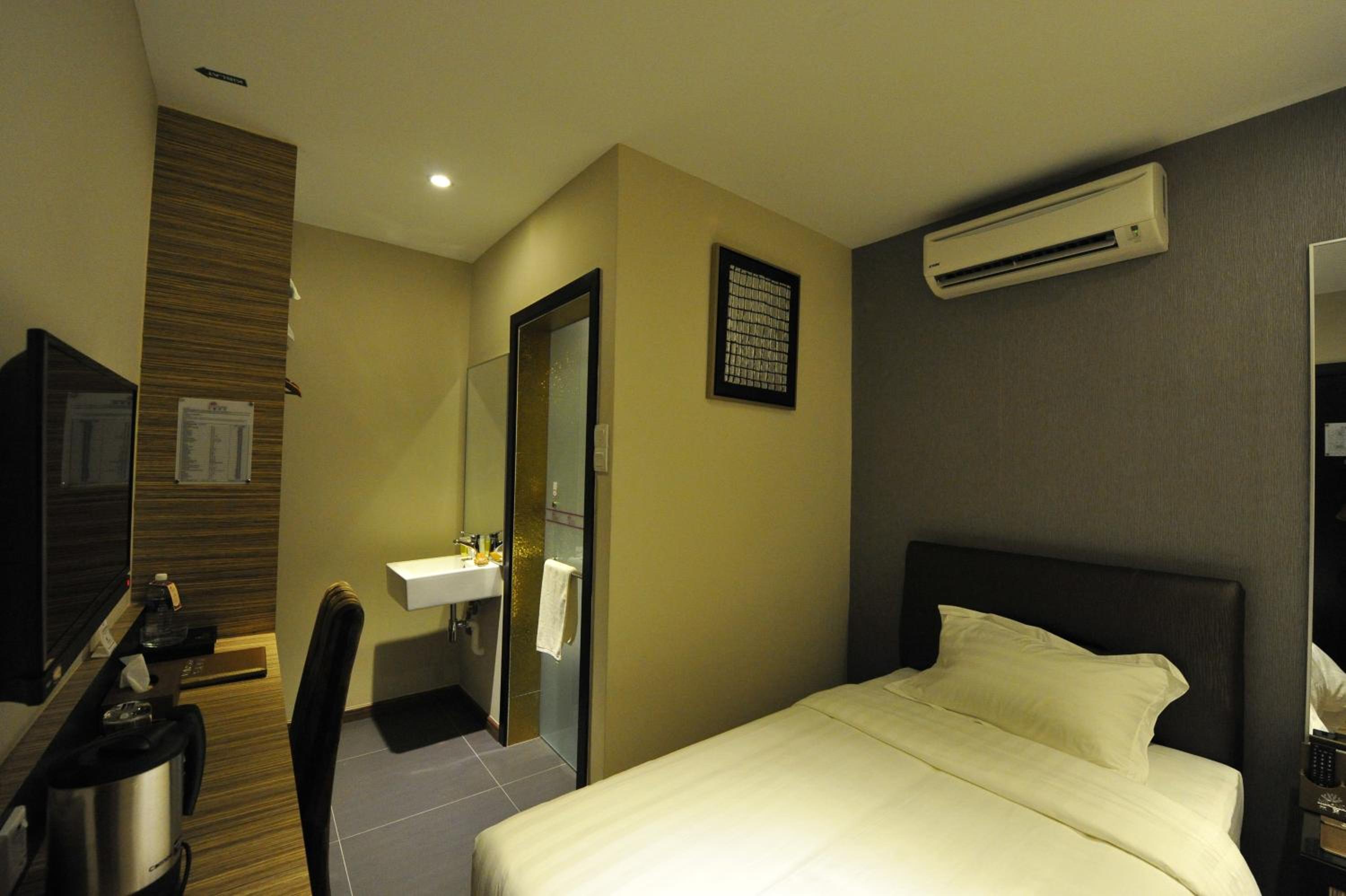 Standard Twin Room photo 1