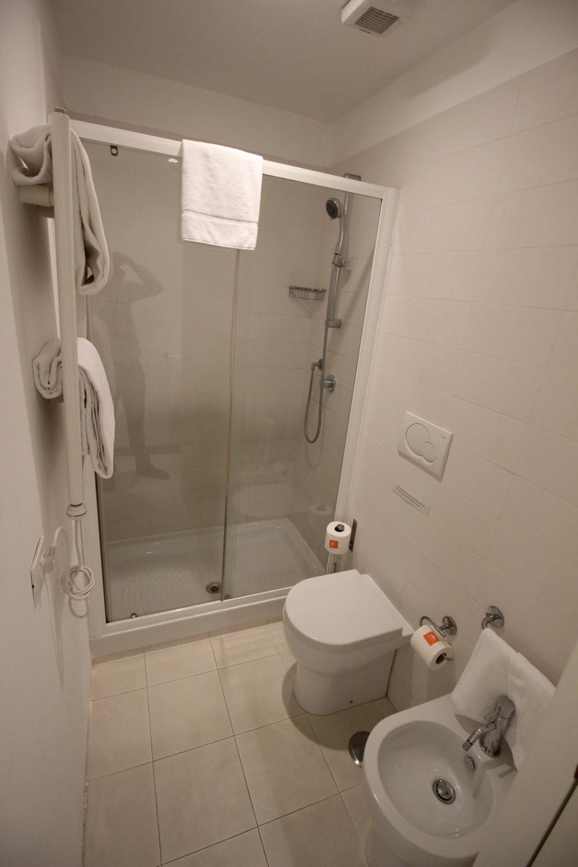 Charming Double Room - Annex Building thumbnail 5