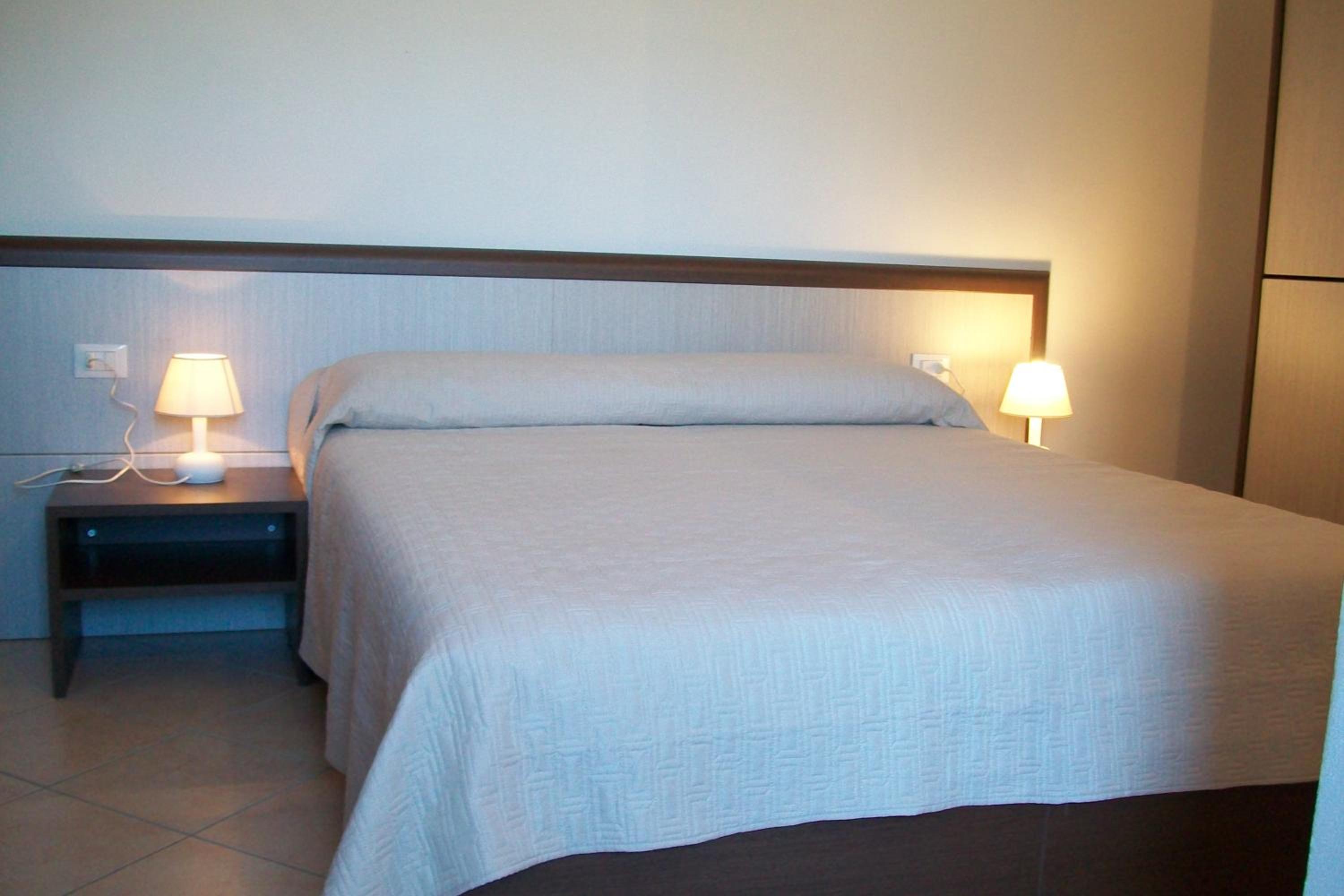 Double Room - Photo 3