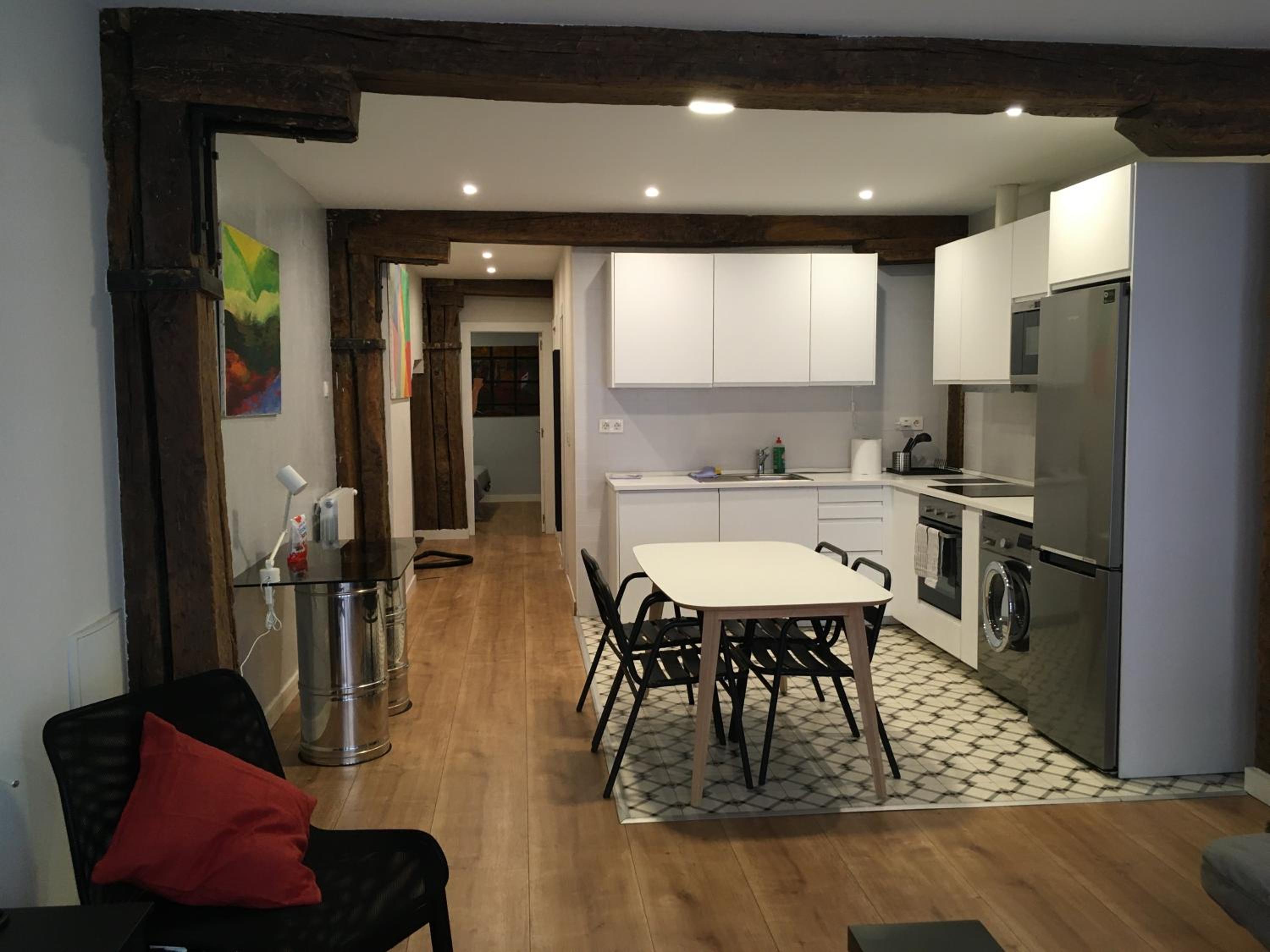 Two-Bedroom Apartment - Photo 11