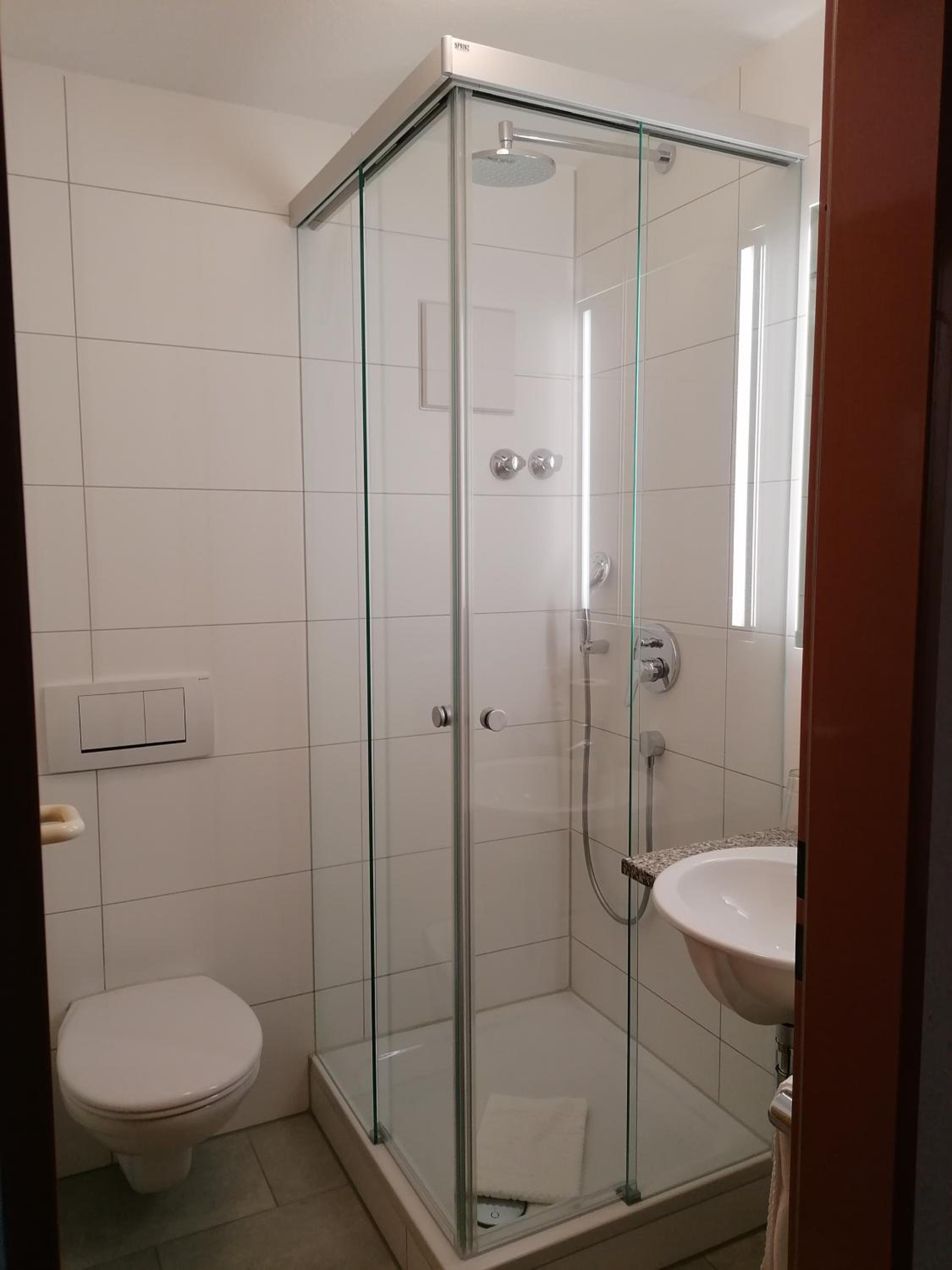 Double Room with Private Bathroom photo 2