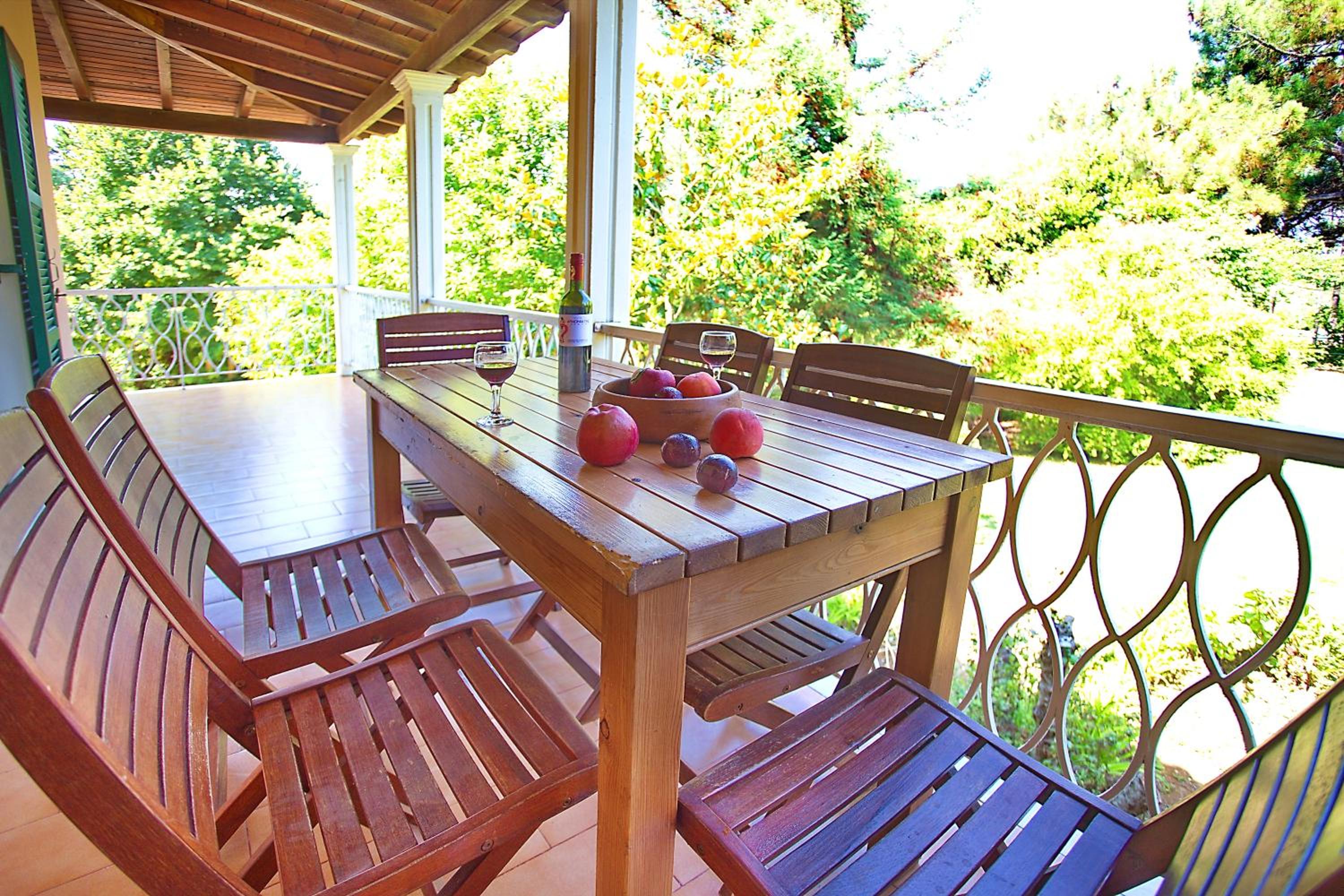 Villa photo 2