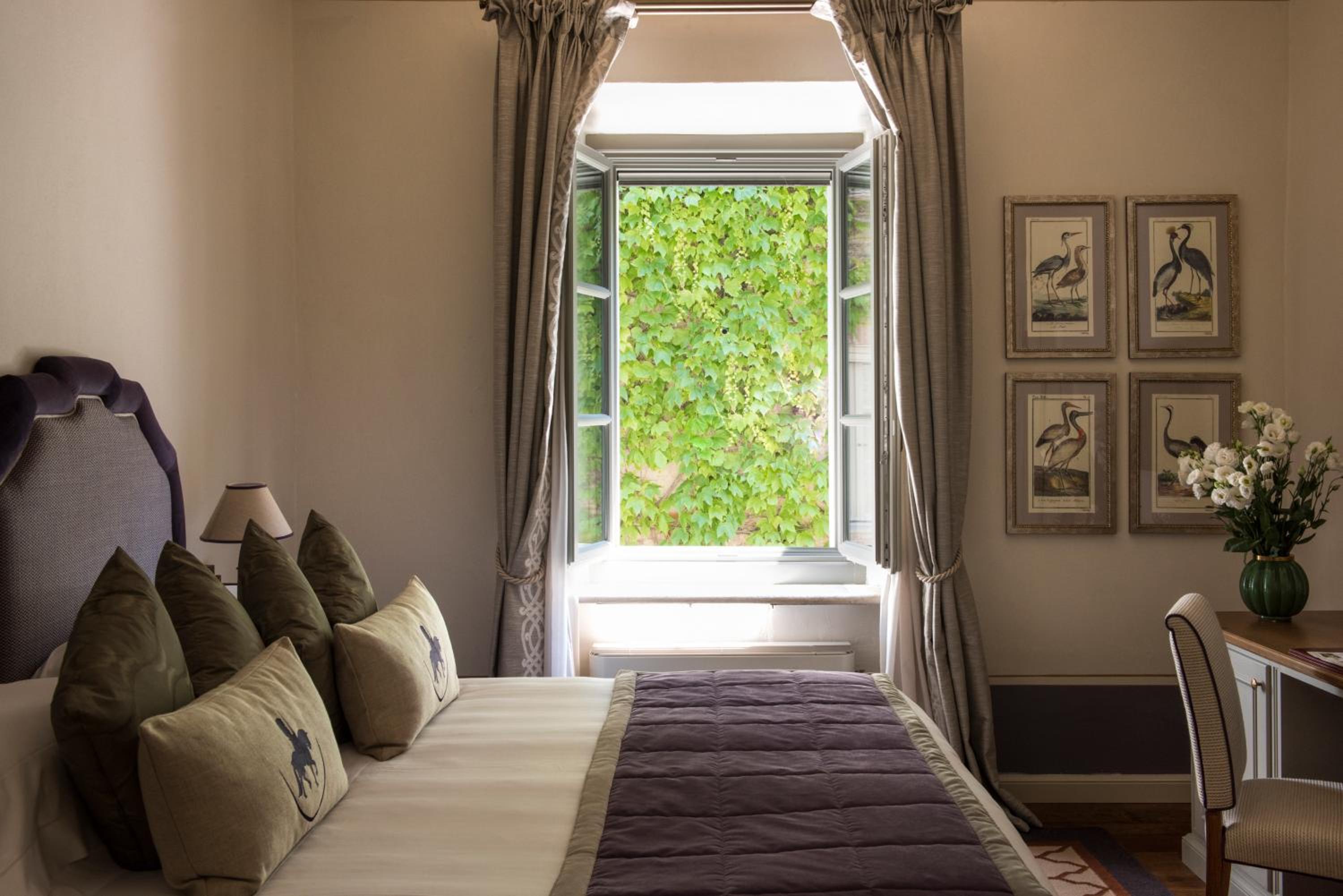 Premium Deluxe Double Room - Photo 3