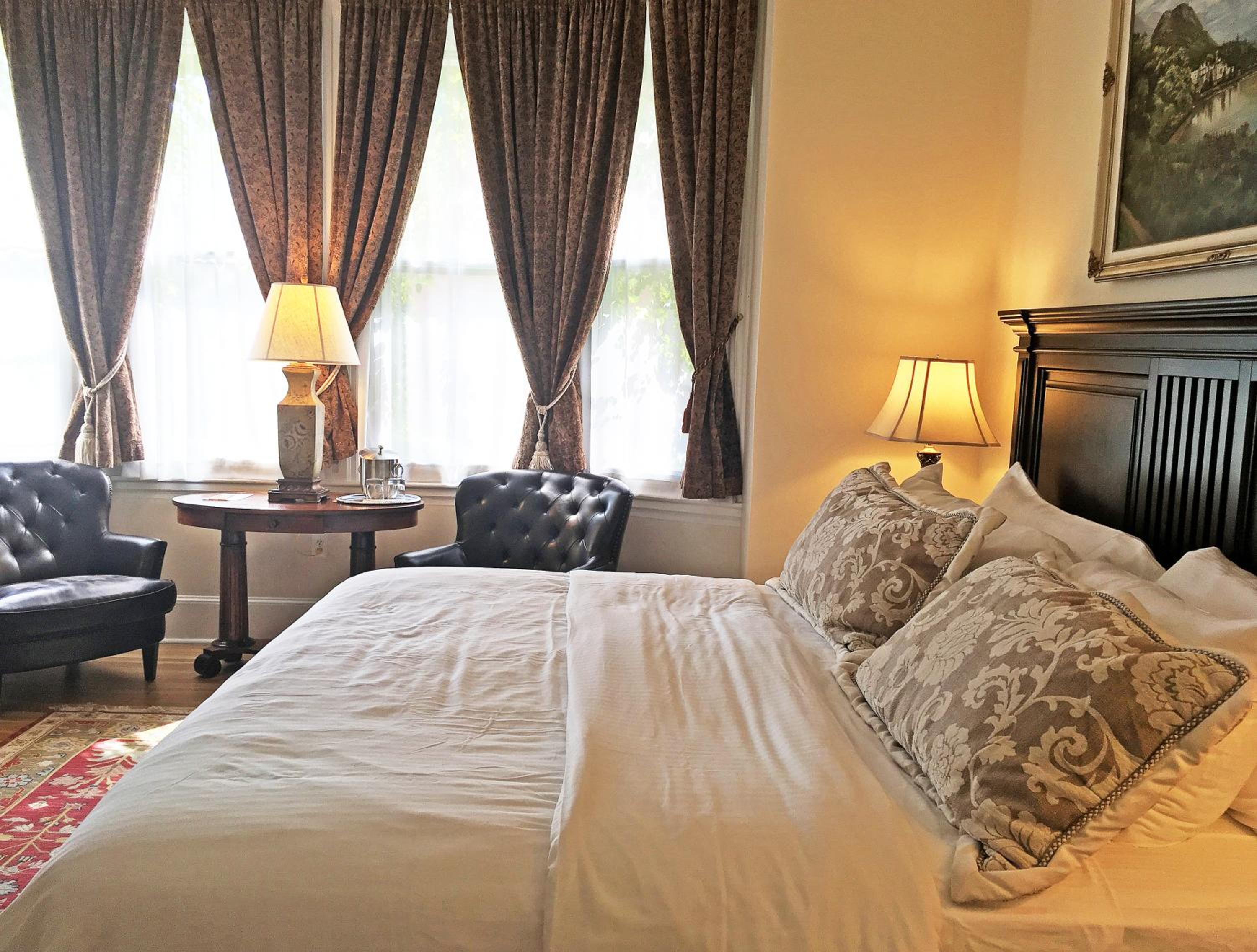 Luxury King Room 501