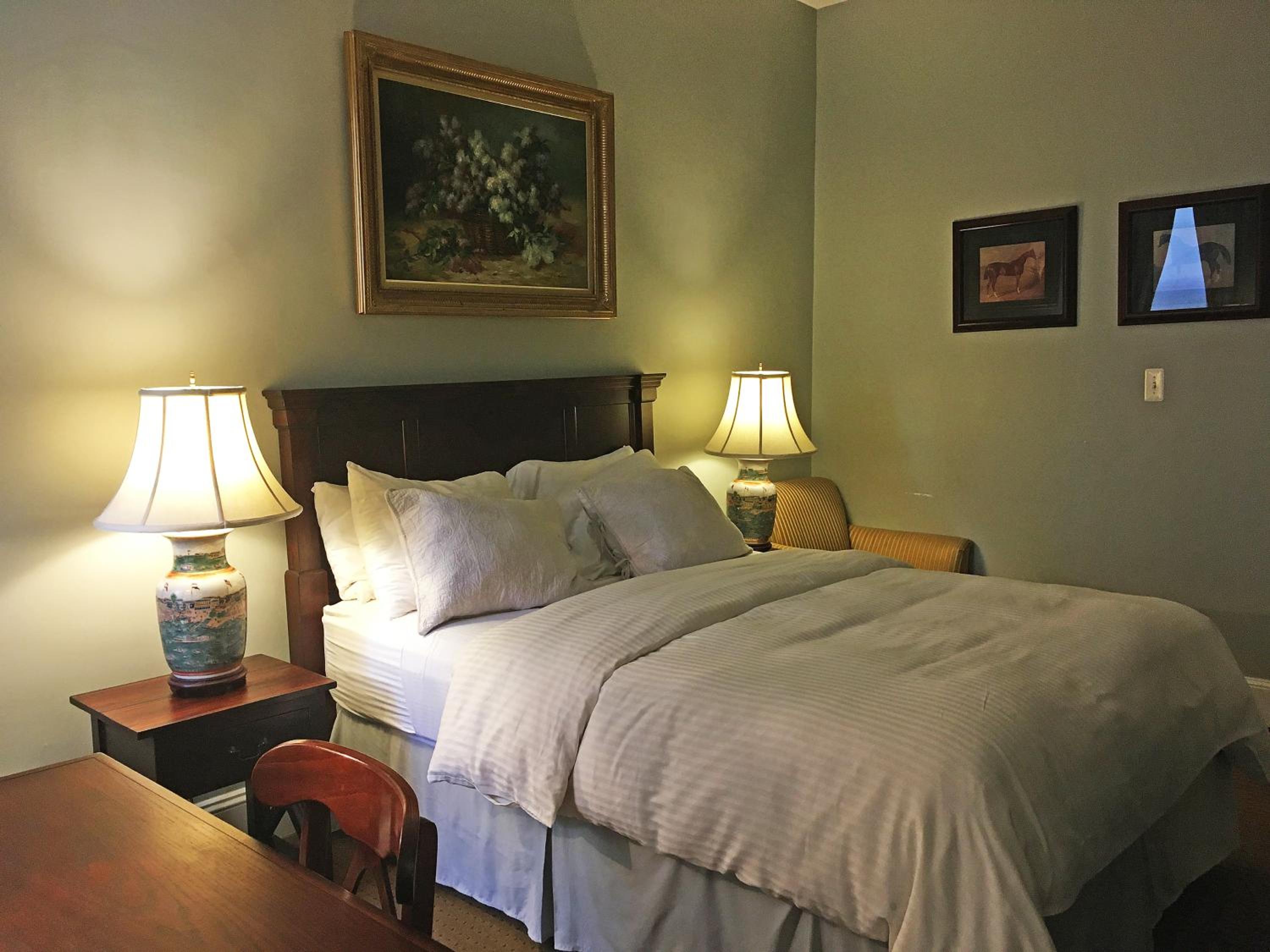 Deluxe Queen Room - Photo 3