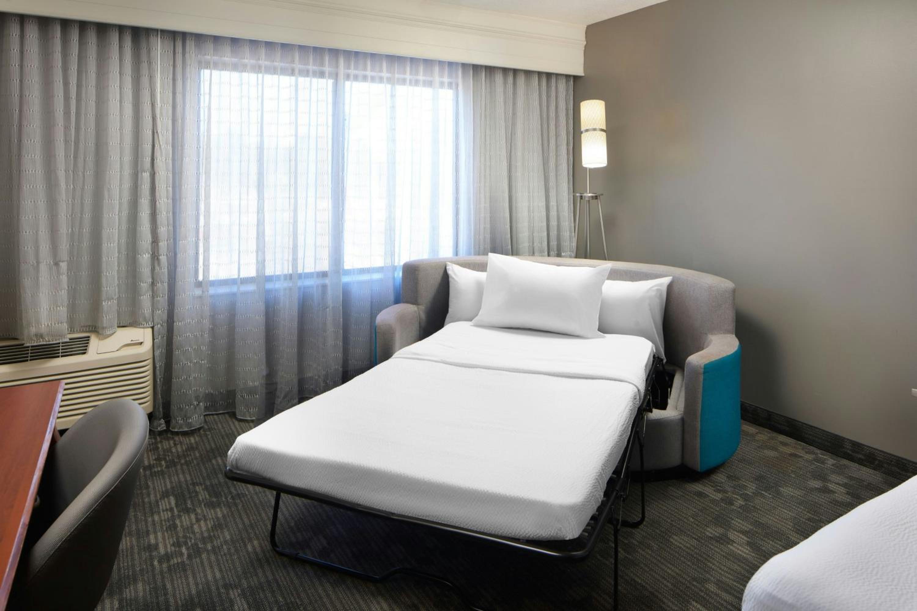 Courtyard Newark Granville, Billede 2