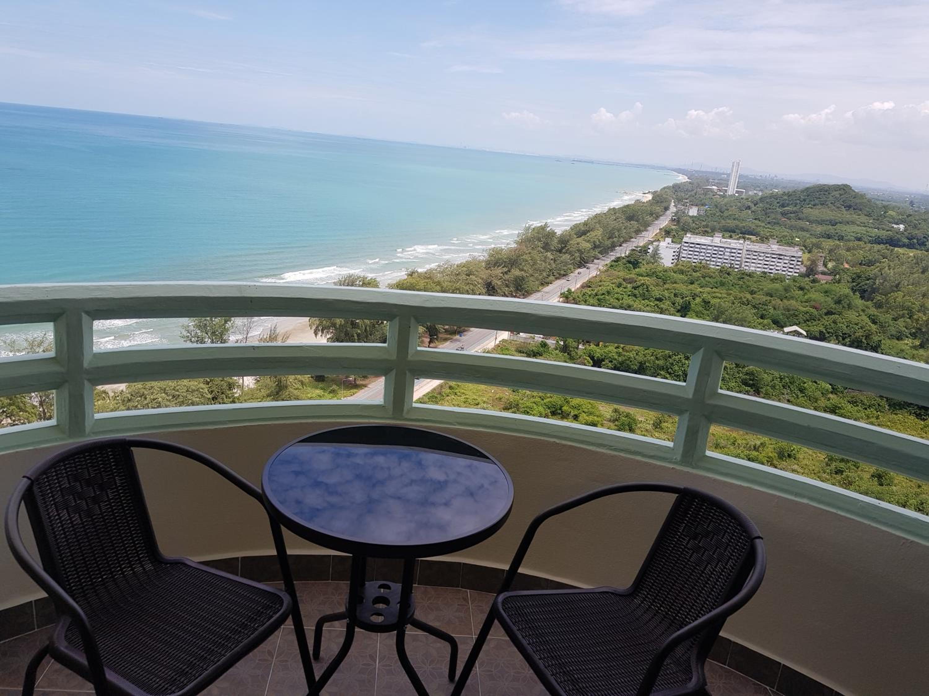 Apartment with Sea View - Photo 15