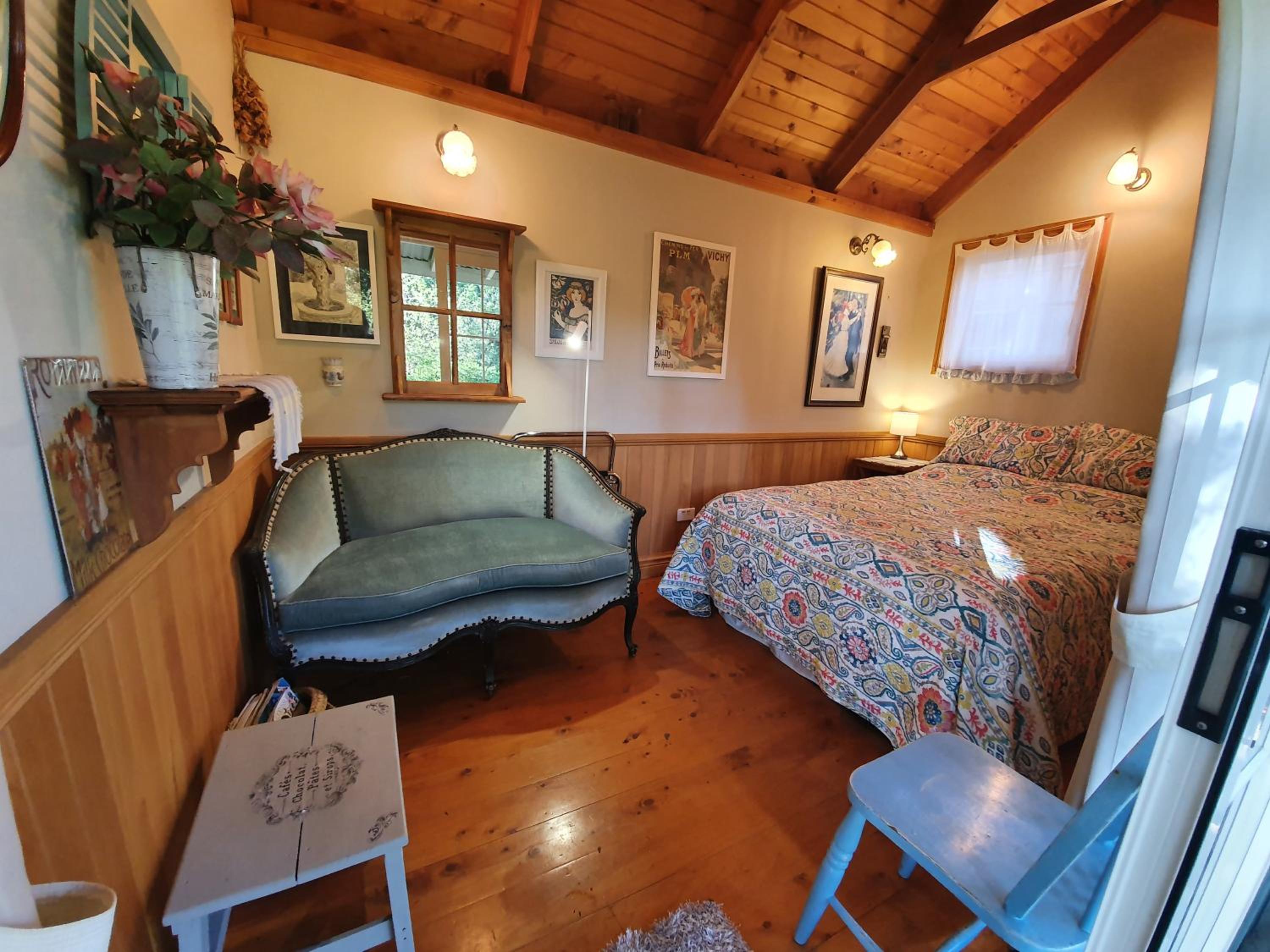 Two-Bedroom House photo 2