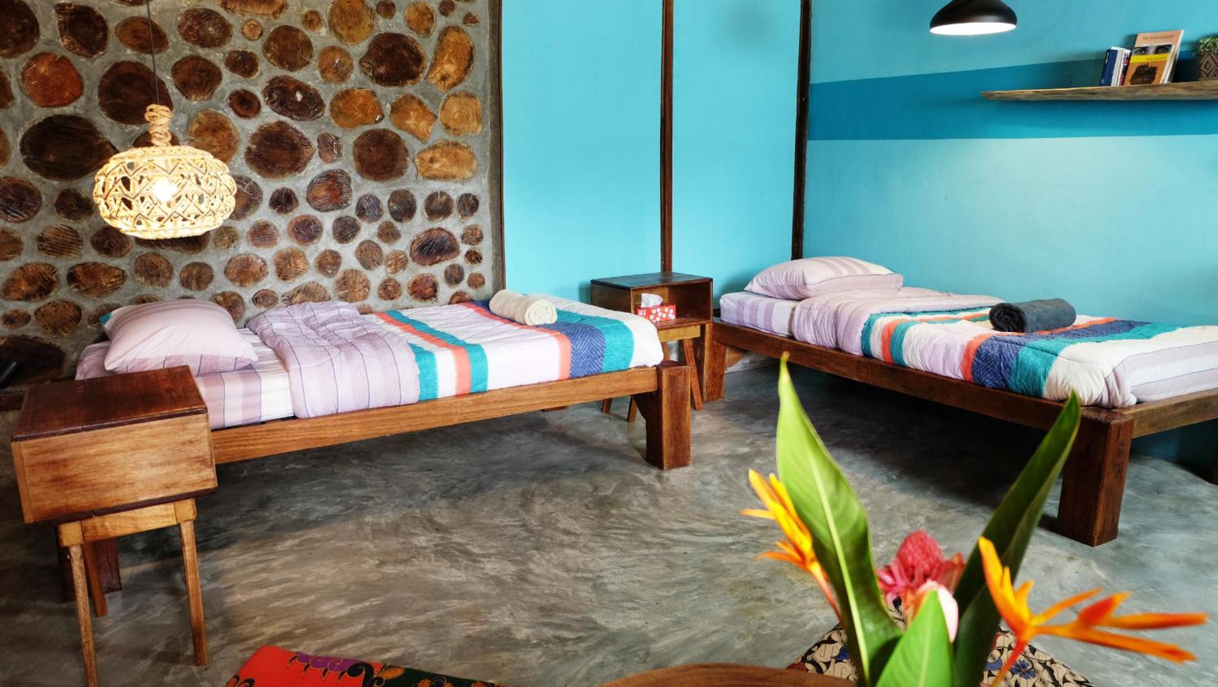 Deluxe Twin Room - Photo 10