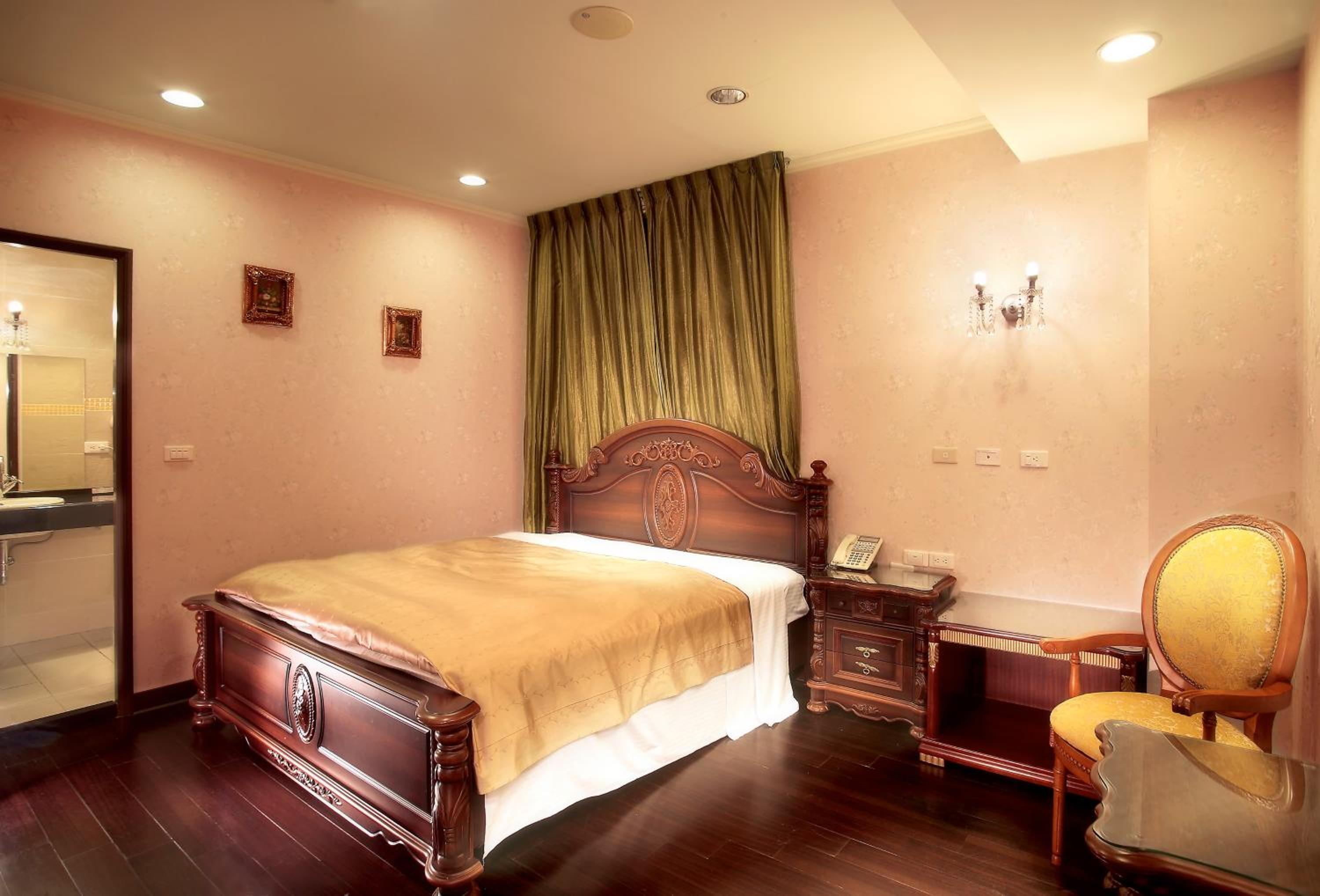 Classic Double Room