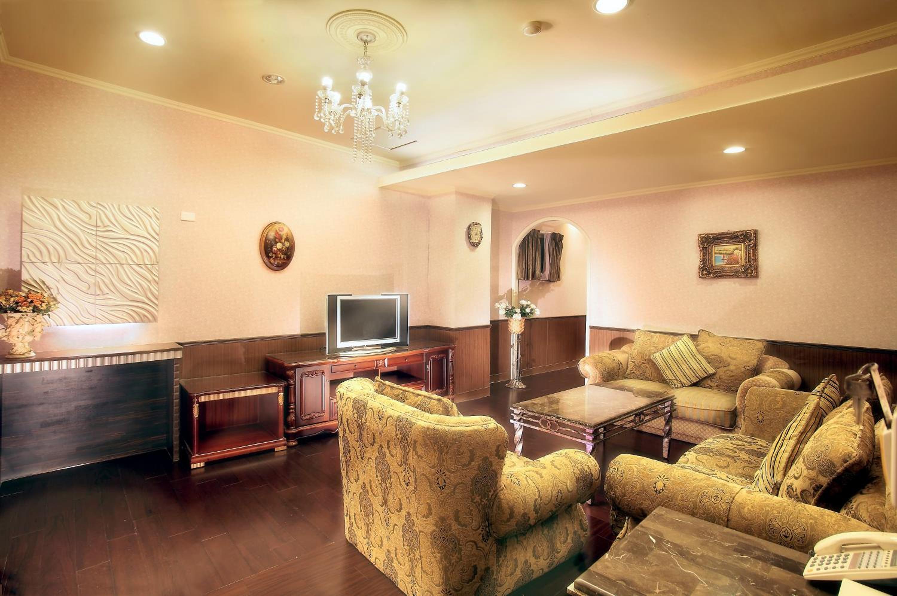 Royal Family Room photo 2