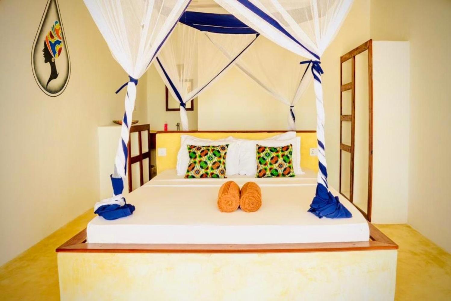 Deluxe Double Room with Balcony and Sea View - Photo 4