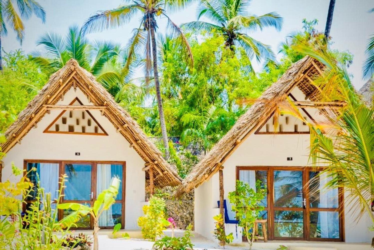 Double Room with Balcony and Sea View - Photo 8