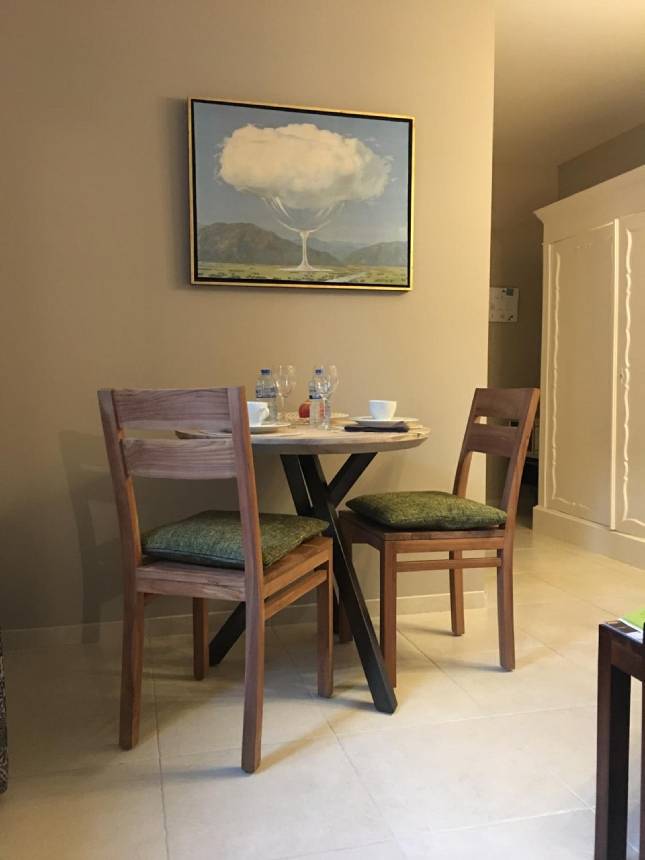 One-Bedroom Apartment photo 3