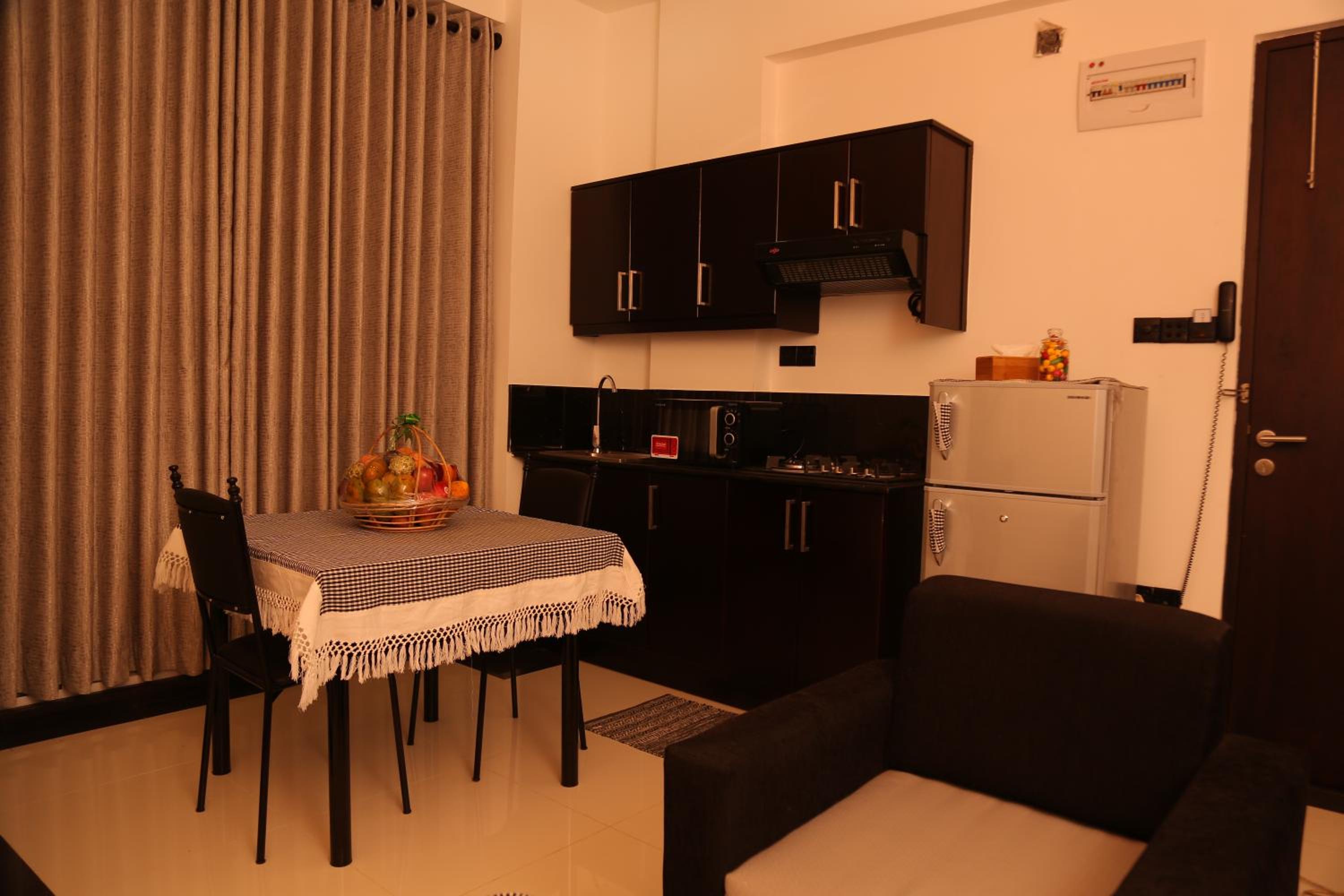One-Bedroom Apartment